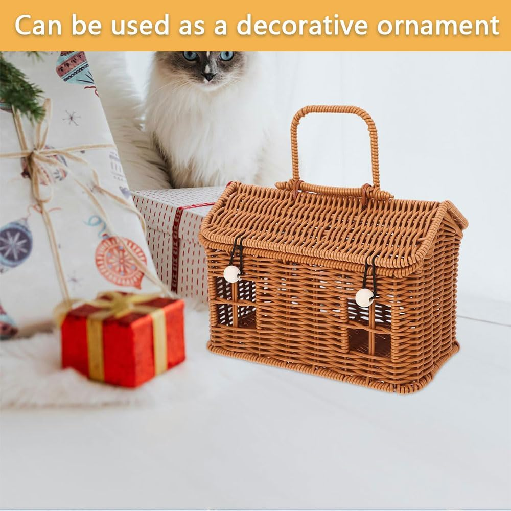 Handmade Rattan House-Shaped Storage Basket with Lid &ndash; Small Woven Dollhouse Organizer Bag for Toys, Home Decoration, and Photo Props