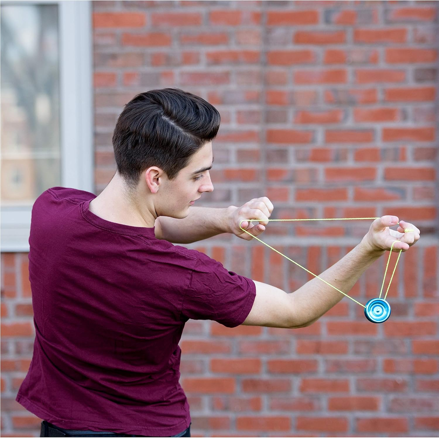 Yomega Maverick - Professional Aluminum Metal Yoyo for Kids and Beginners with C Size Ball Bearing for Advanced Yo Yo Tricks and Responsive Return + Extra 2 Strings & 3 Month Warranty (Black)