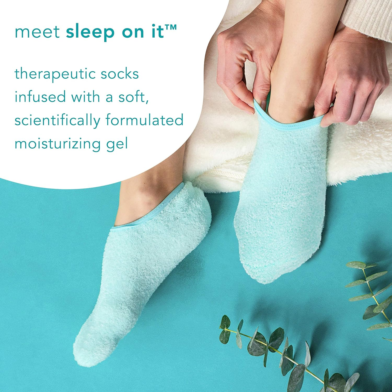 Barefoot Scientist Sleep on It Overnight Moisturizing Gel Socks, Low Profile Ankle Socks, Nourish Your Feet, Grey, L image number 5