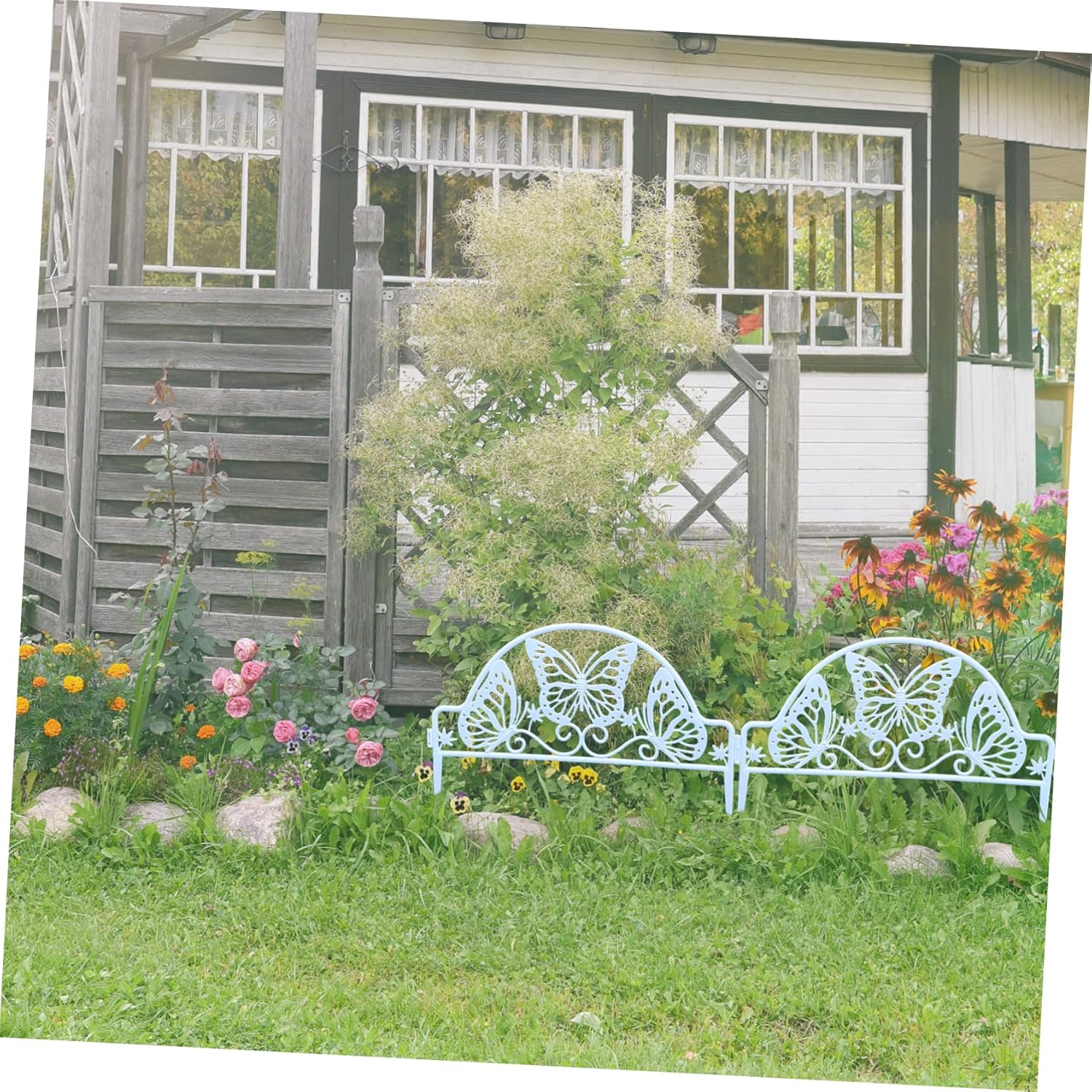 Parliky Plastic Garden Fence Panels 4PCS White Ground-Inserted Decorative Edging European Style Fence Ornament for Courtyard Lawn Flowerbeds Outdoor Landscape Border