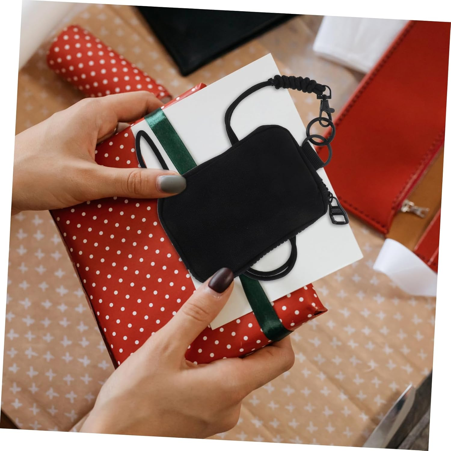 JECOMPRIS Outdoor Leisure Lanyard Bag Multi Functional Hanging Pocket for Travel Sports Activities Holds Keys Earphones Credit Cards Coins image number 1