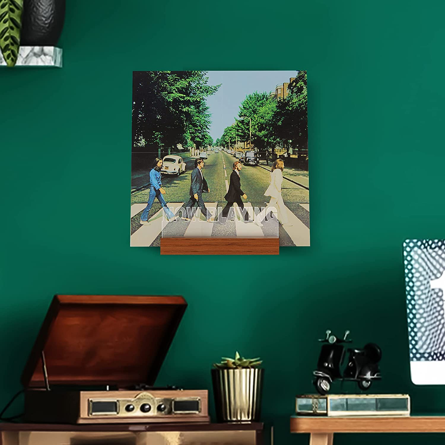 Now Playing Vinyl Record Stand, Light up Now Spinning Record Holder, Wooden Acrylic Holder for Vinyl Album Display and Storage with Warm White Colour Lights image number 5