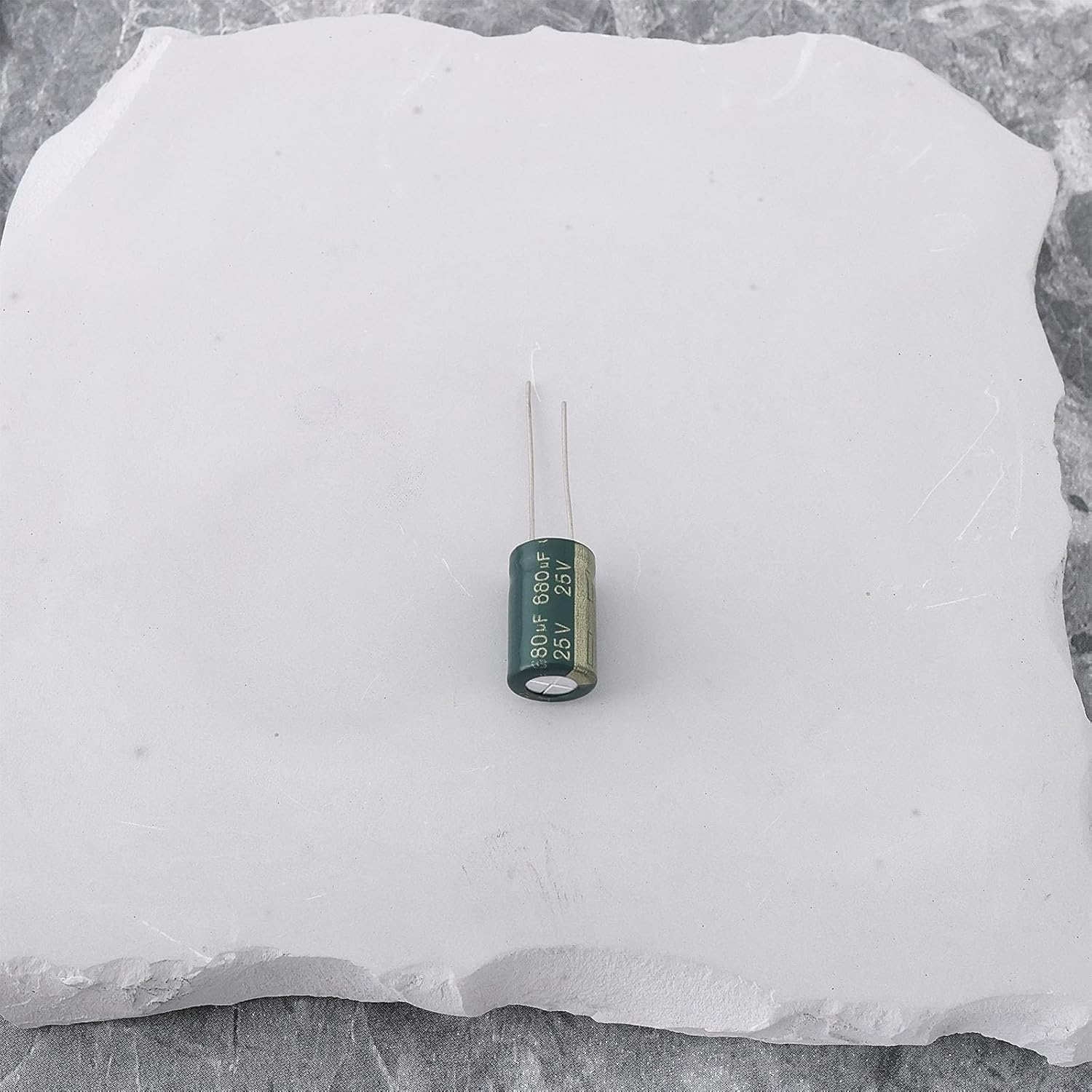 30PCS 680Uf 25V Radial Electrolytic Capacitor 17 X 10Mm Compatible with Electronics Computer Motherboard TV Digital Camera image number 4