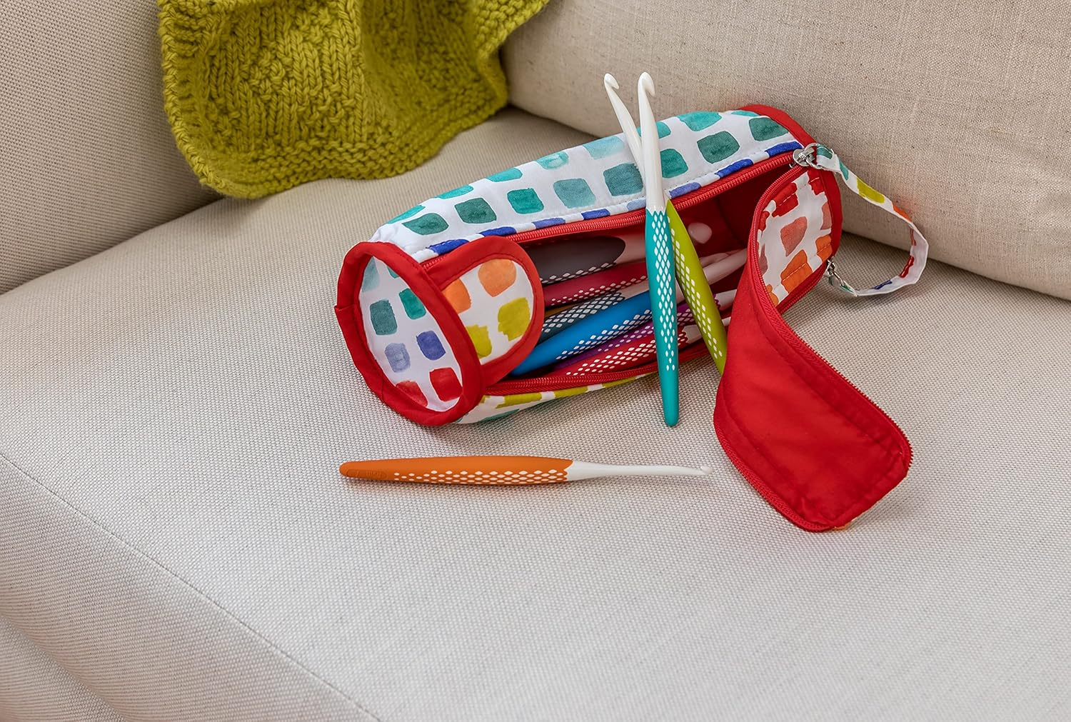 Prym Roll & Organizer, Rainbow Specks Crochet Hook Storage Case image number 4