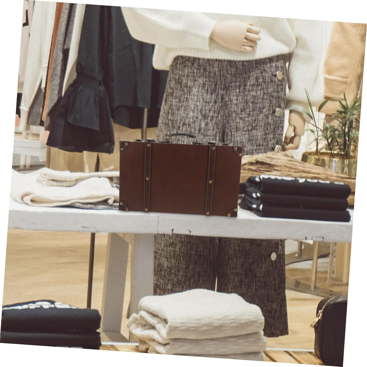 MINAOLULUS Vintage Style Leather Suitcase Decorative Trunk Small Brown Antique Luggage Box for Boutique Display Photo Props and Home D&eacute;cor Storage image number 5