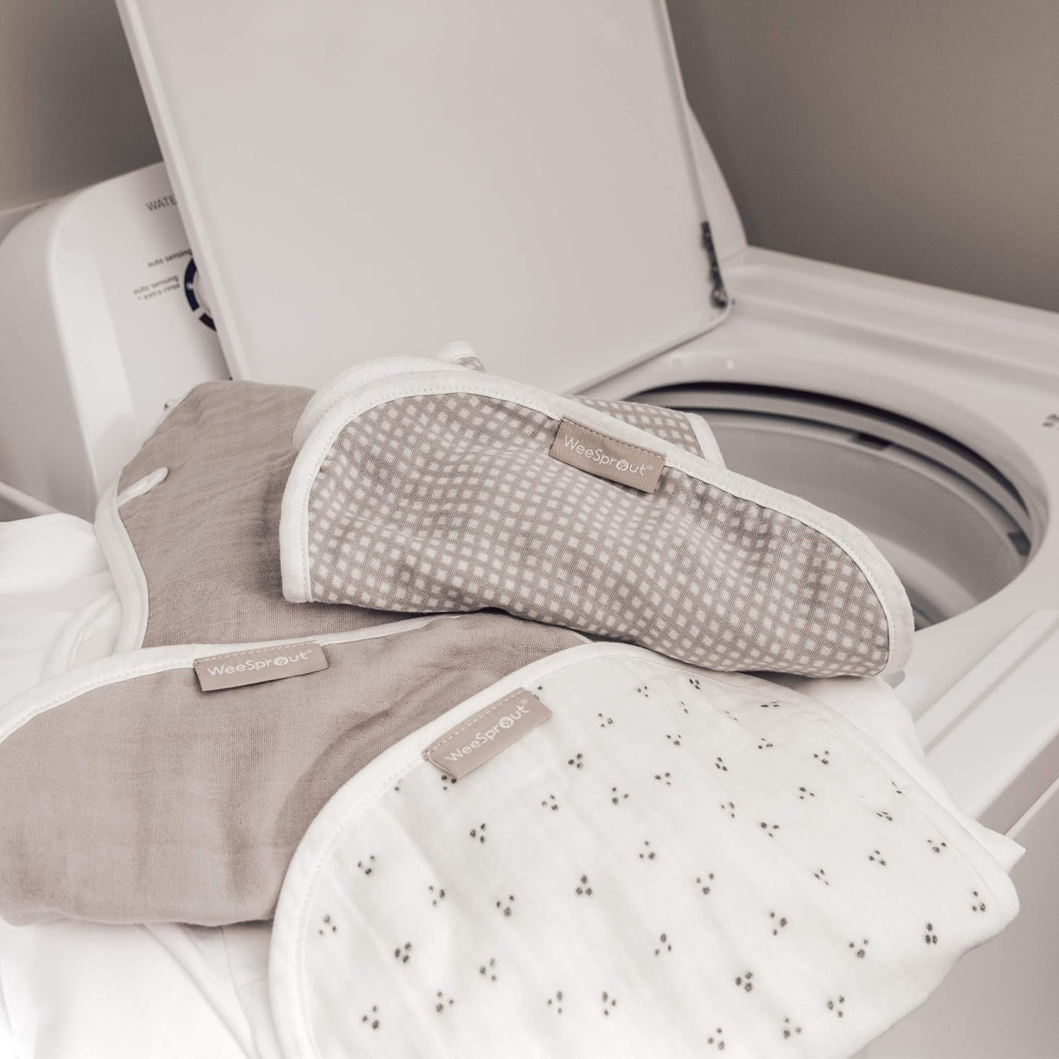 Weesprout Unisex Organic Towel Cotton Burp Cloths, Set of 4, Four Ultra-Absorbent Layers Keep Clothes Dry, Button Transforms into Baby Bib, Machine Washable & Dryer Safe (Neutral Set, Full) image number 4