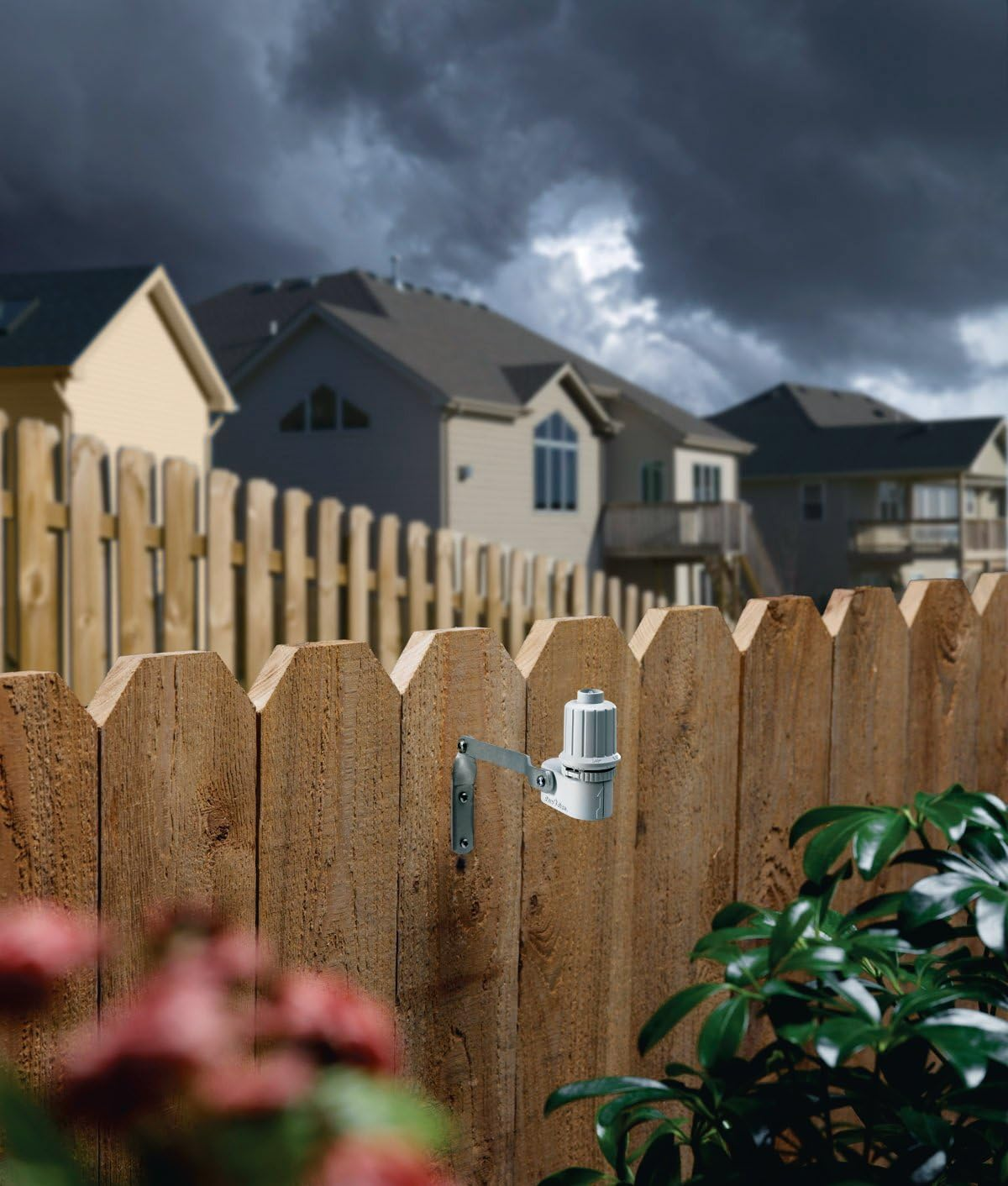 Rain Bird CPRSDBEX Wired Rain Sensor with Mounting Bracket and Wire, Gray image number 2