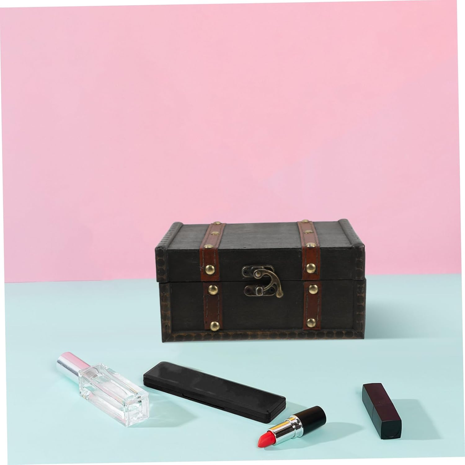 Homoyoyo Small Wooden Treasure Chest Vintage Rectangular Keepsake Box with Lid for Jewelry Trinkets Storage Decorative Organizer for Home Classroom image number 5