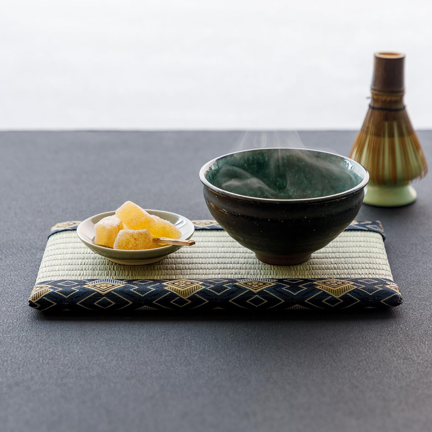 Asayu Mini Tatami Mat Made of Real Igusa Rush Grass, Made in Japan, for Bonsai, Doll Stand, Coaster, Incense Holder (Blue) image number 6