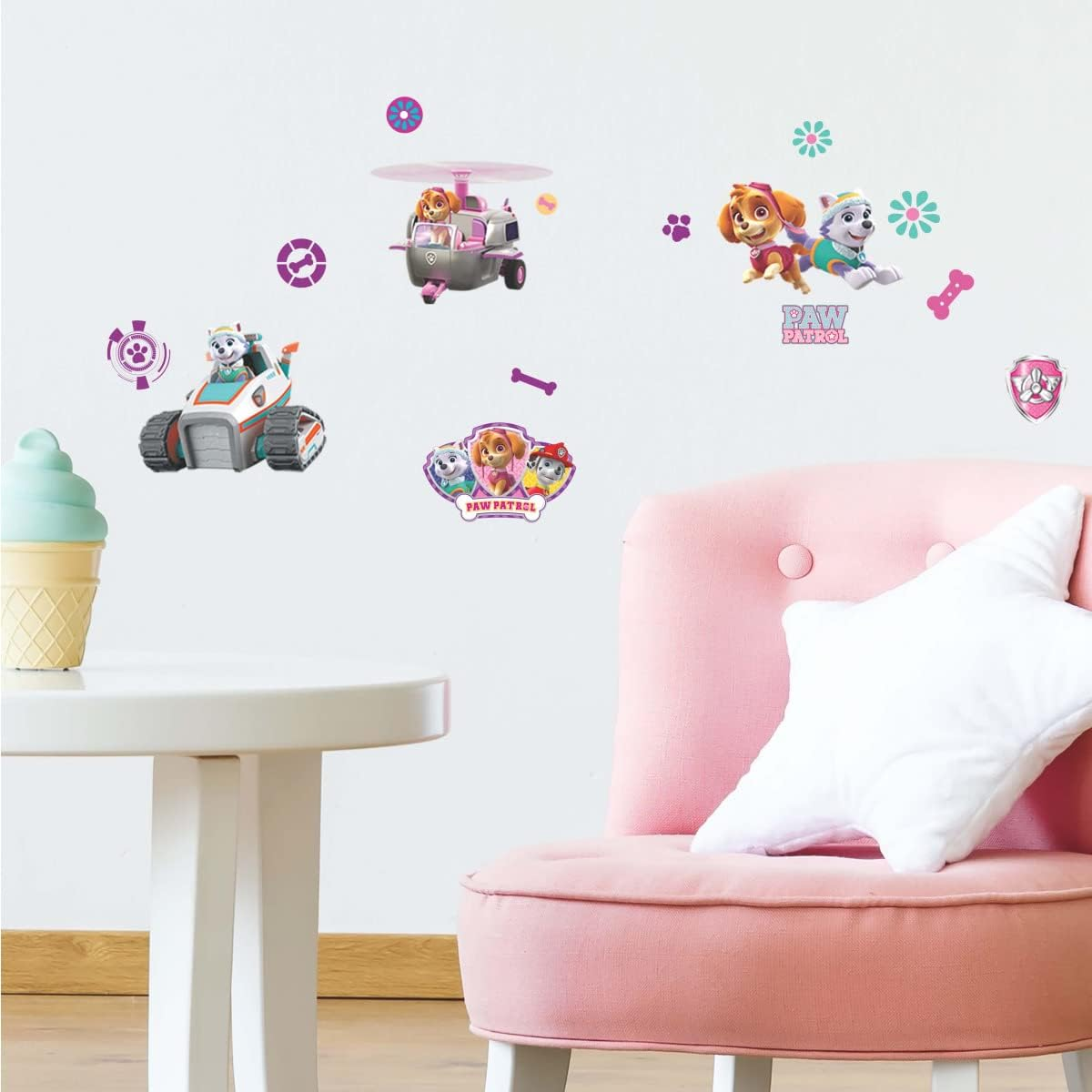 Roommates RMK3124SCS Paw Patrol Girl Pups Peel and Stick Wall Decals image number 3