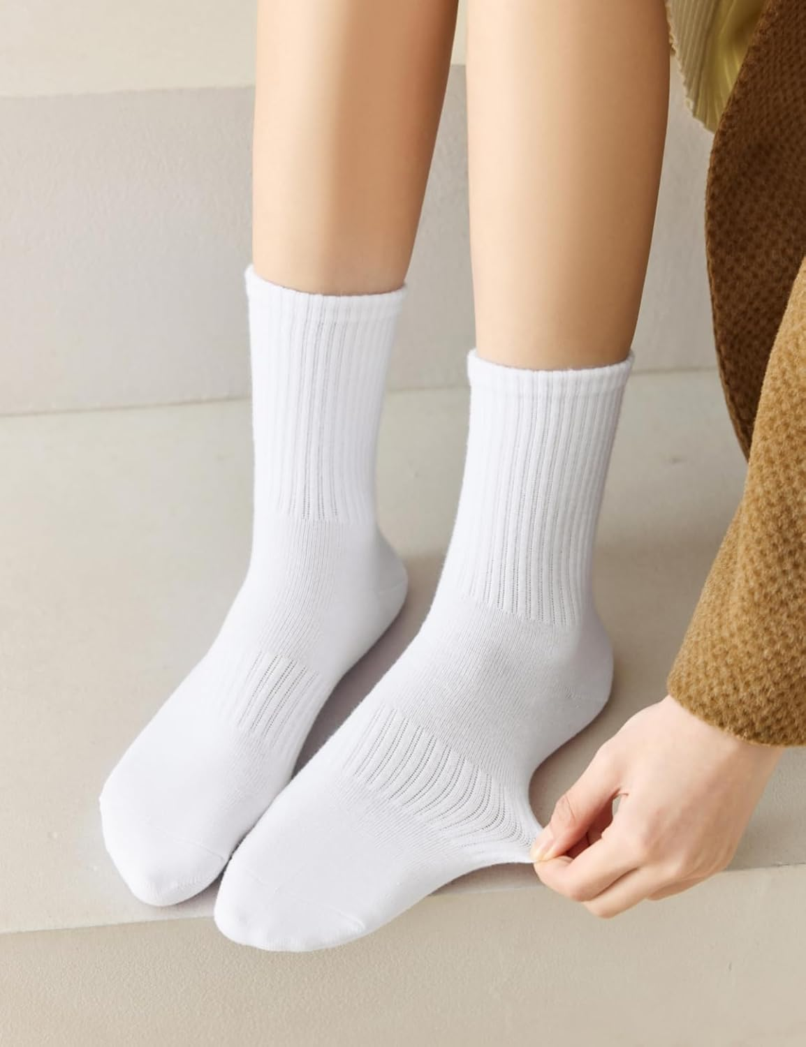 Rehelu Womens Crew Socks Cotton Long Gym Socks Lightweight Athletic Running Socks