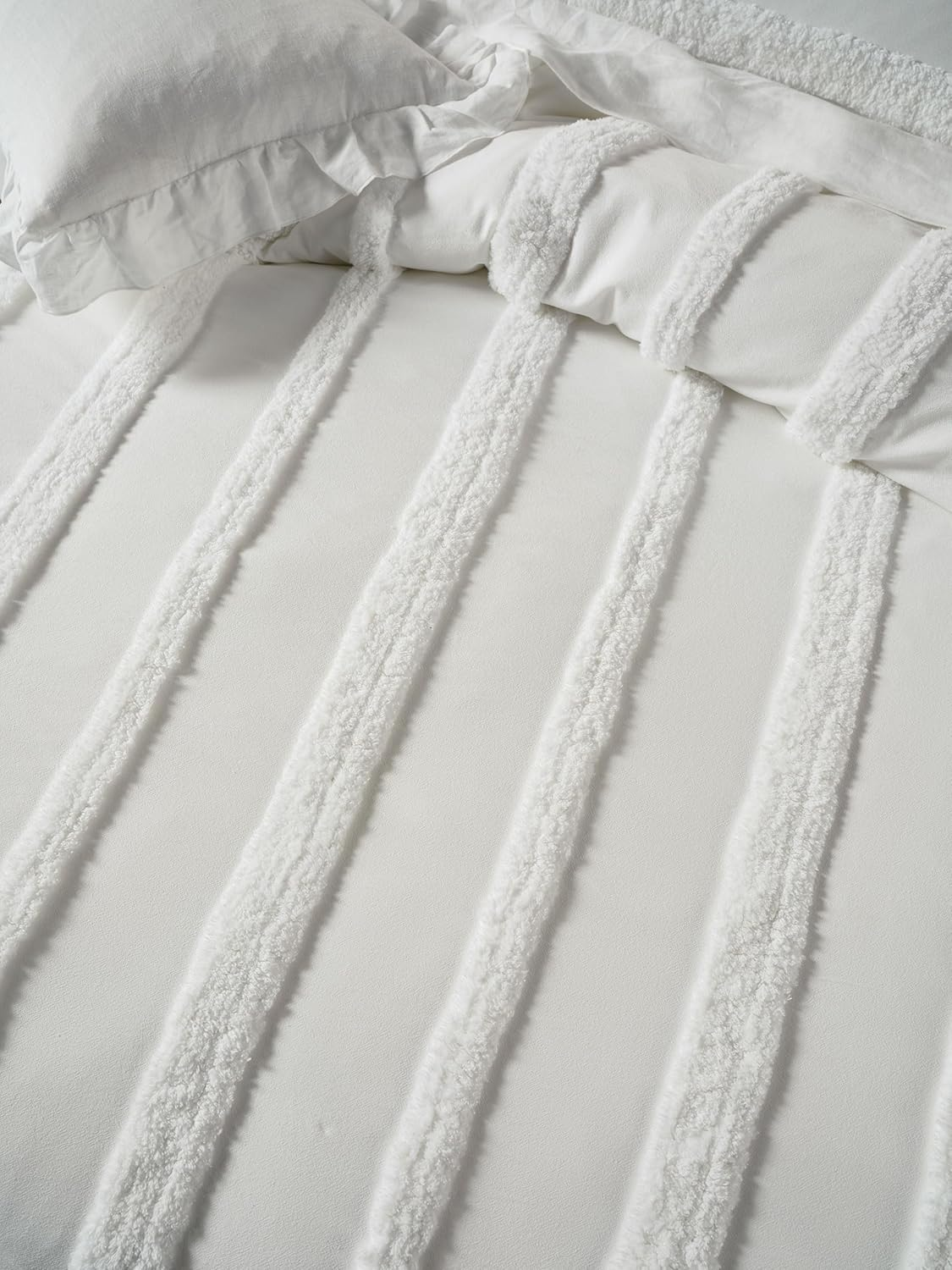 Linen House Cillian Quilt Cover Set, White, Queen Bed image number 3