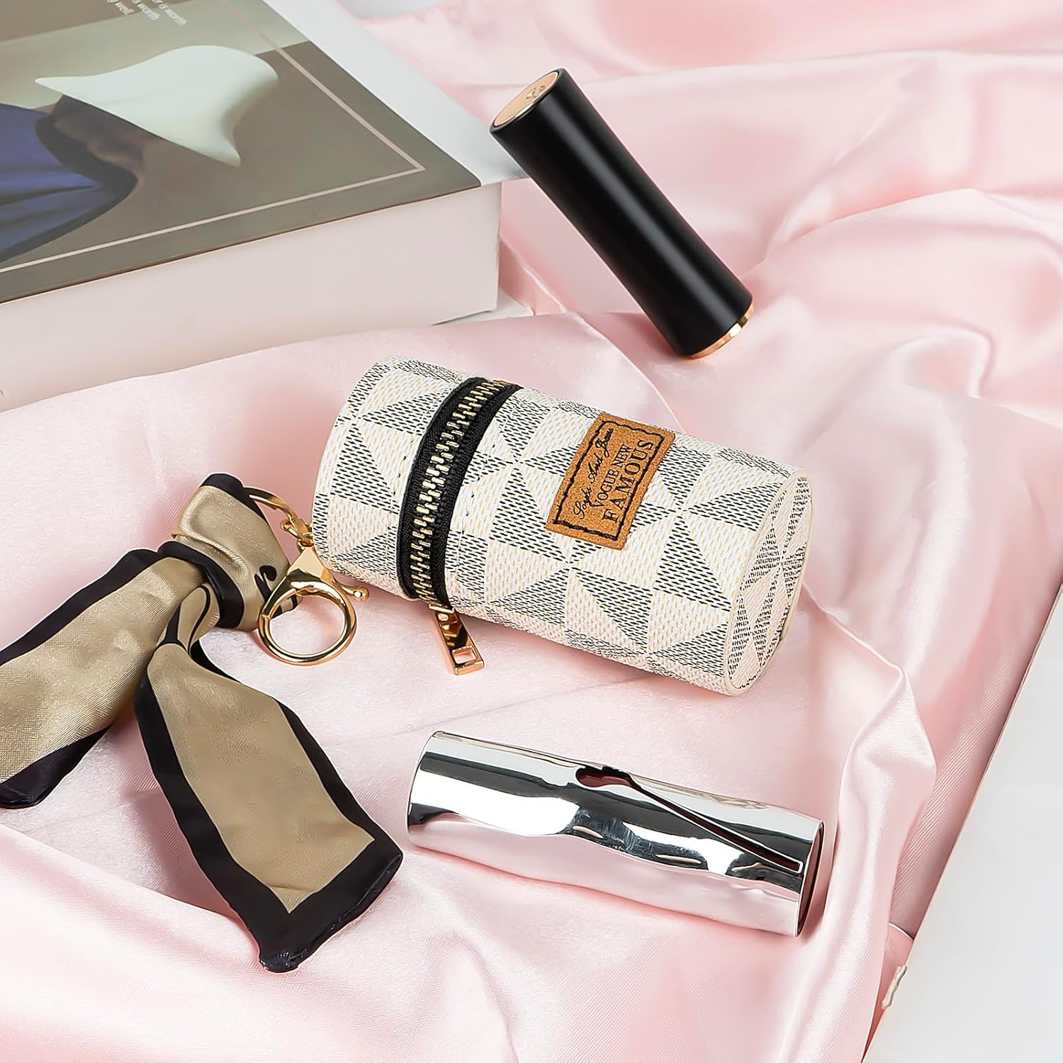 Adorila Mini Leather Lip Gloss Case, Travel Lipstick Bag with Keychain for Perfume, Fingernail Polish, White - Pink image number 4