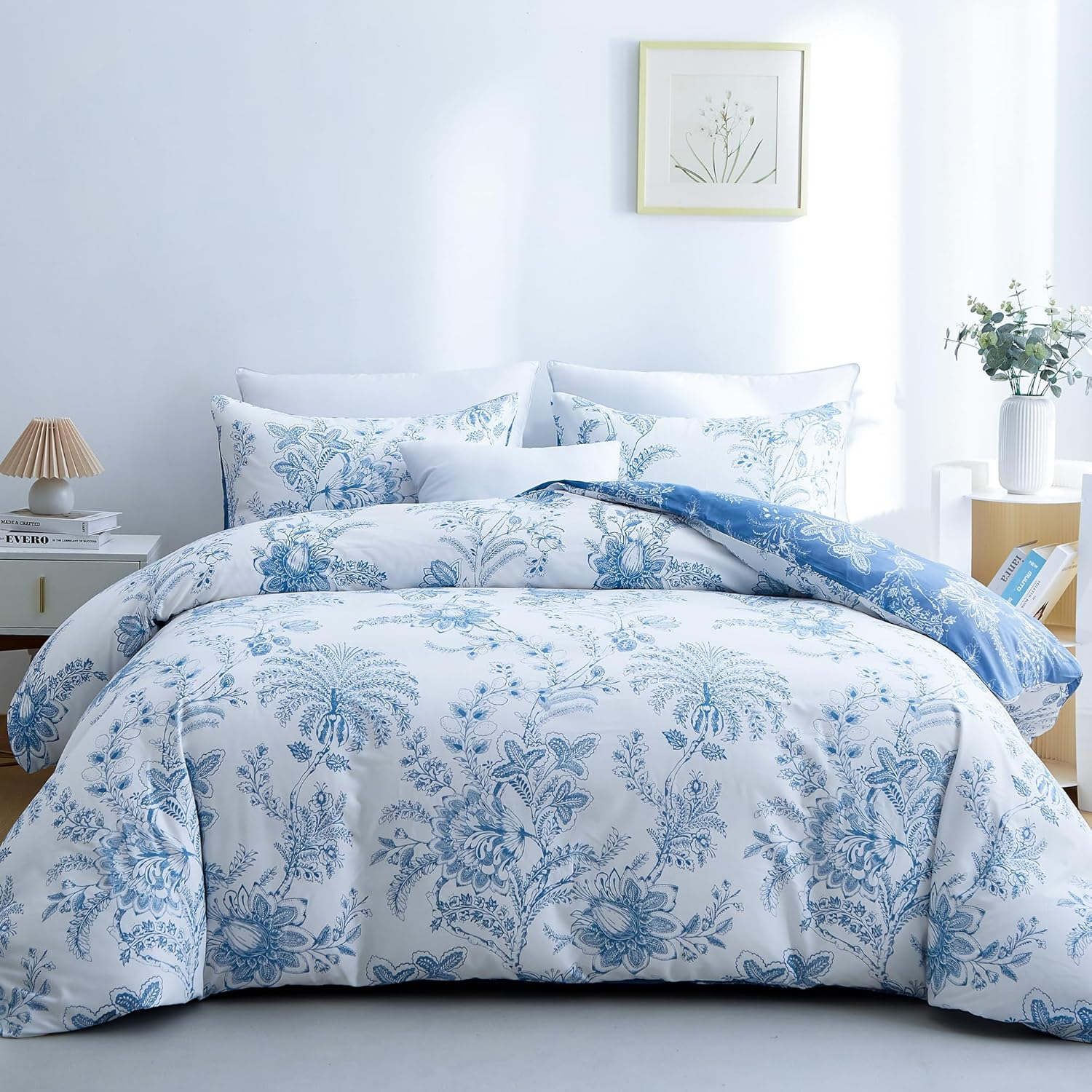 BOLINLIVING Floral Duvet Cover Queen Size 3 Pieces, Flower Duvet Cover with 2 Pillow Shams, Soft Floral Bedding Set White and Blue for All Season, Breathable, Zipper Closure&hellip;