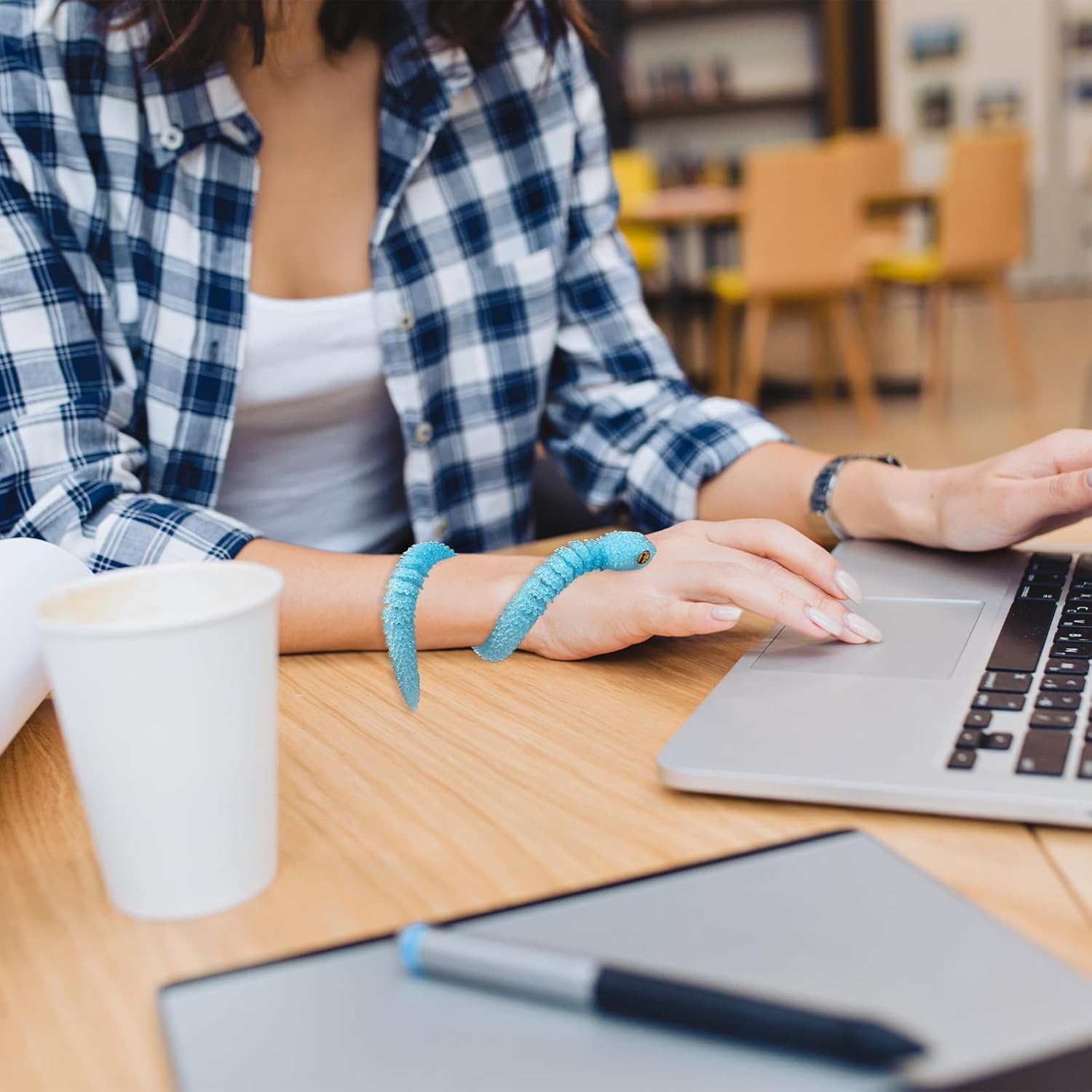 Crystal Snake Toy, 1 PCS 3D Printed Toys for Party, Birthday Gift, Novelty Decoration (Length 30Cm/11.81In, Blue) - Rainbow image number 2