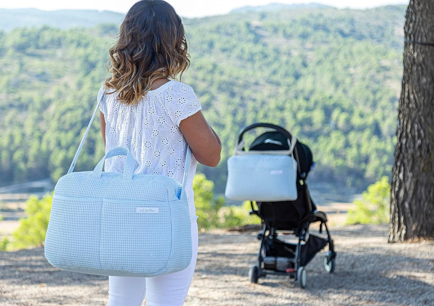 Essential Set for Moms, Dads and Babies: Maternity Bag, Changing Bag, Portable Changing Mat and Diaper and Wipes Organiser. Made in Spain., Lightblue, Einheitsgr&ouml;&szlig;e, Stylish image number 2