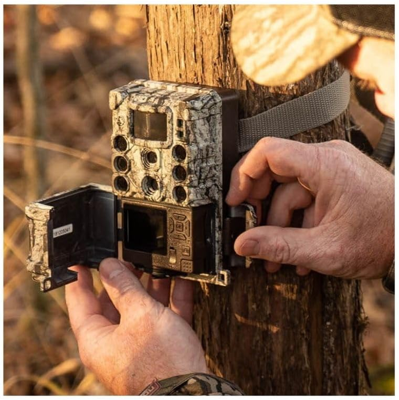 Bushnell Core DS-4K No Glow Trail Camera. Hunting Game Camera with 4K Video and 32MP Images, Tree Bark Camo