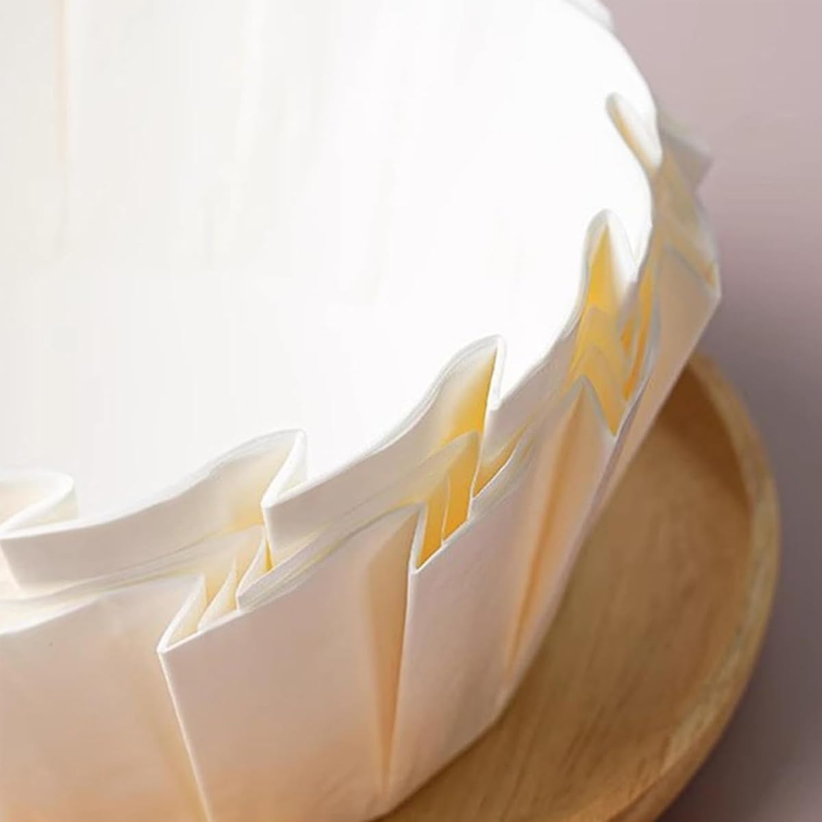 AIMALL 100PCS Non-Stick Oil-Proof Cake Paper Trays Disposable Food-Grade Baking Cups Heat Resistant Muffin Bread Pastry Serving Plates 4In & 6In round White Liners image number 1