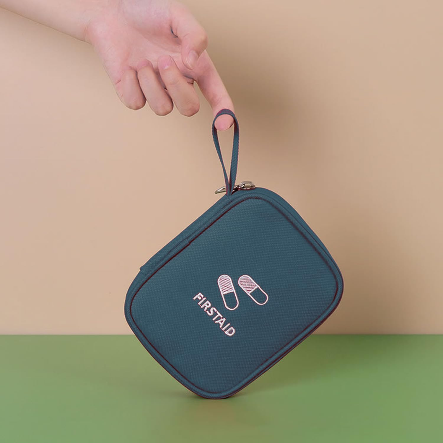 ROLMZJX 2 Pack First FID Kit Travel,Portable Mini First Aid Kit, Empty Travel Medicine Outdoor First Aid Kit for Outdoor Activities Sports Camping Hiking Emergency (Green+Blue) image number 4