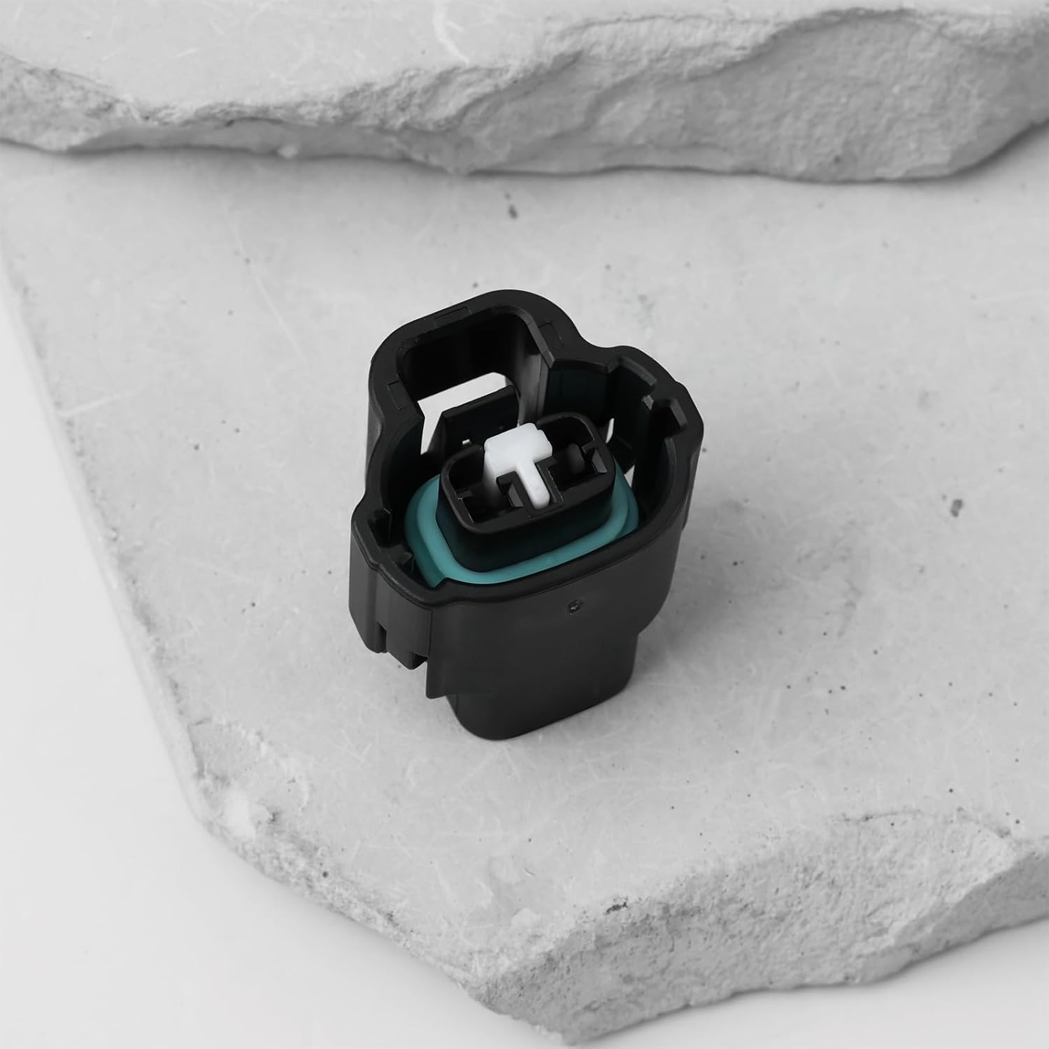 Ecsing Solenoid Connector Plug 90980-11162 Compatible with Toyota 1UZ-FE 2UZ-FE 3UZ-FE Engines image number 3