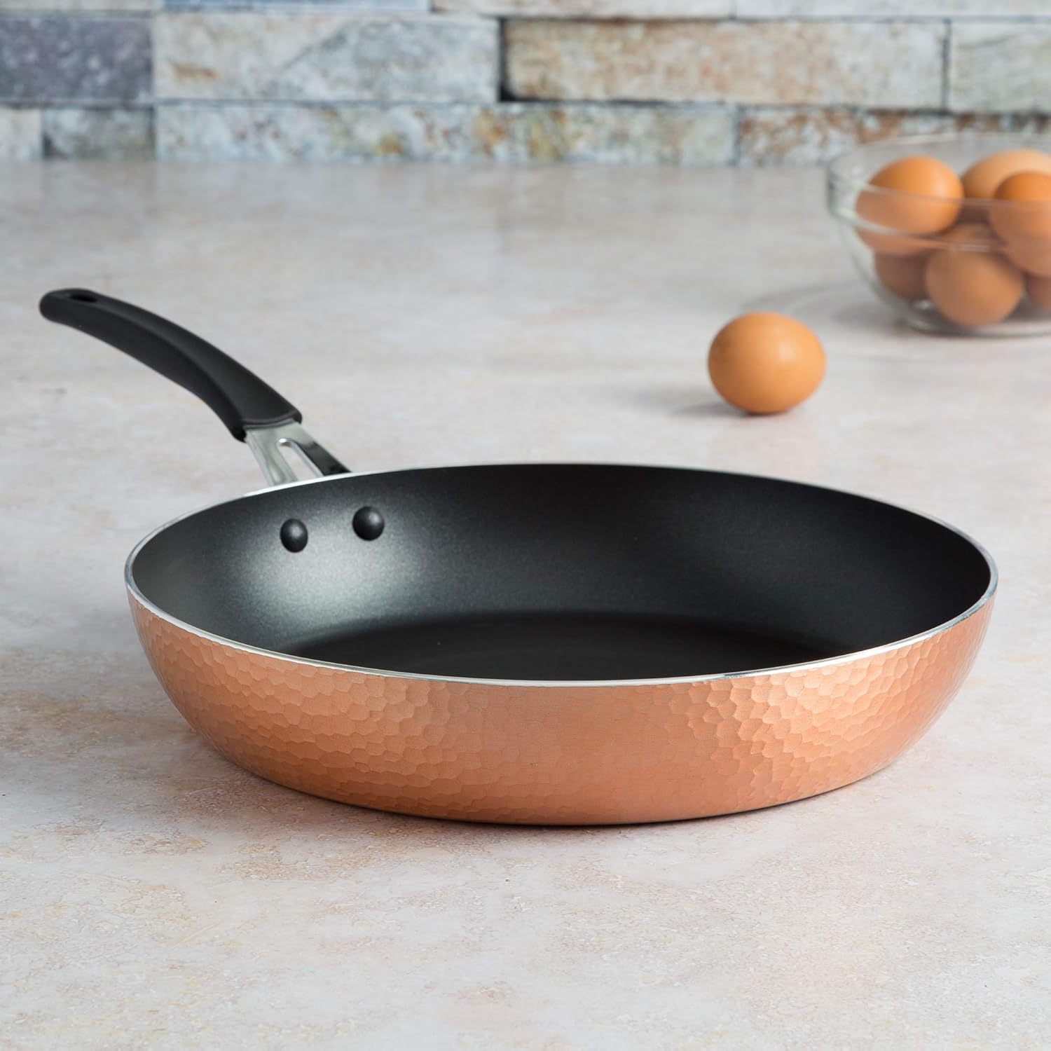 Ecolution Impressions Hammered Nonstick Frying Pan, Dishwasher Safe Cookware with Riveted Stainless Steel Handles, 12-Inch, Copper image number 4