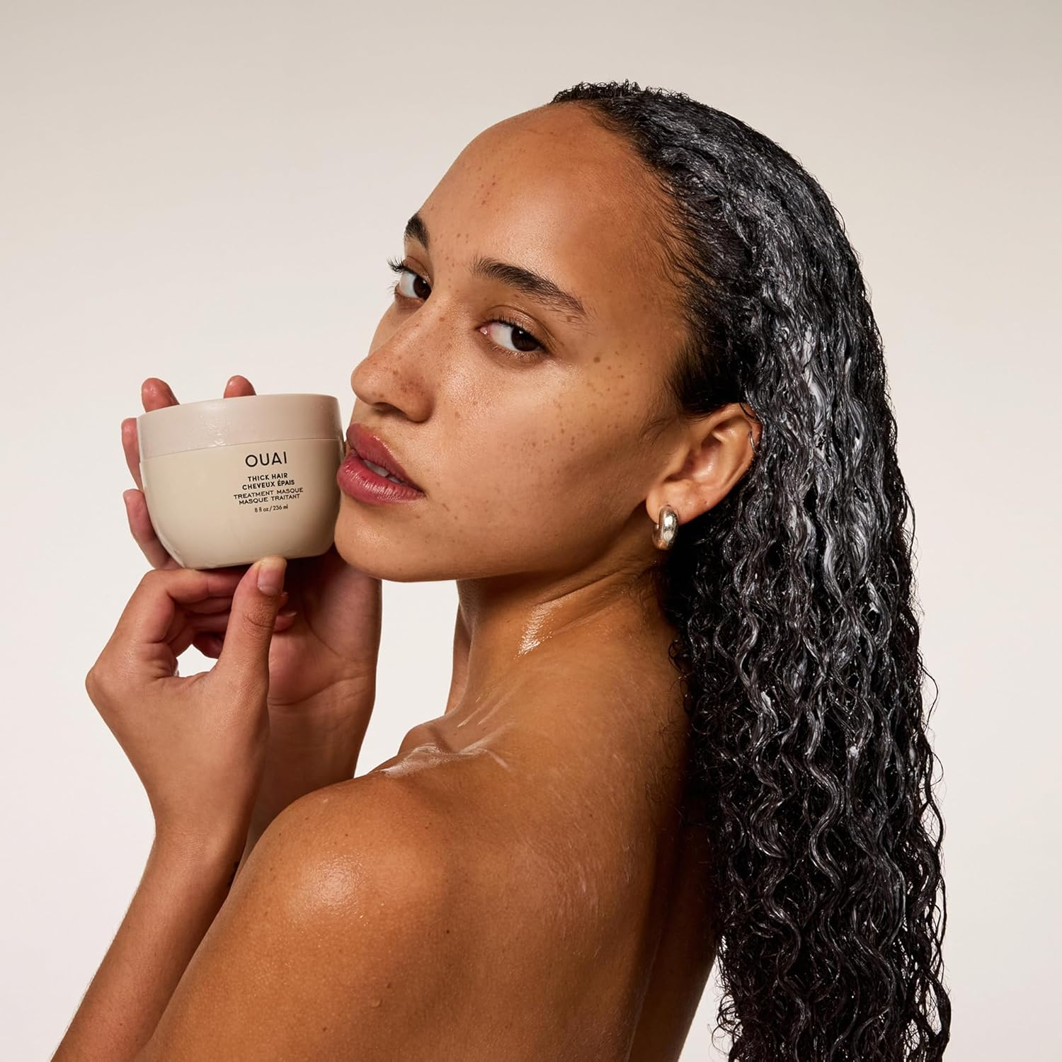 (NEW - THICK) - OUAI Treatment Masque. Repair and Restore Hair with the Deeply Moisturising Hair Masque. Leave Hair Feeling Soft, Smooth and Strong. Free from Parabens and Phthalates (101Ml) (NEW - THICK) image number 4