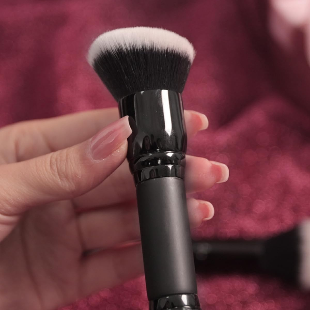 2 Pcs Makeup Brushes, 2 in 1 Dual-Ended Foundation Brush Multi-Functional Portable Beauty Brushes for Girls Women, Dual-Ended Cream + Powder Brush, Two-In-One Makeup Brush for Creating a Gorgeous image number 5