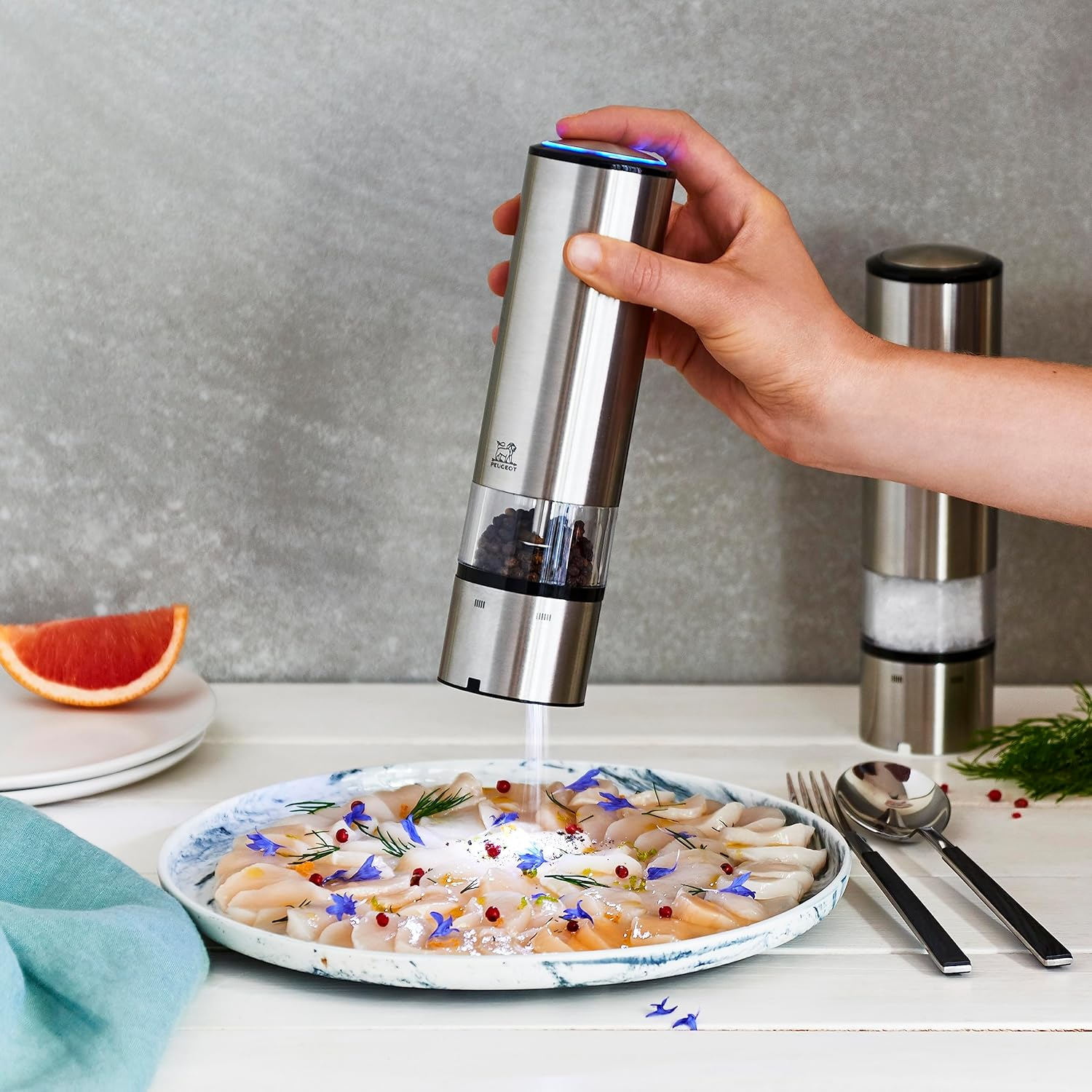 Peugeot Elis Sense Duo Electric Pepper and Salt Mill with Alpha Tray, Brushed Nickel, Large, 2/27162 image number 3