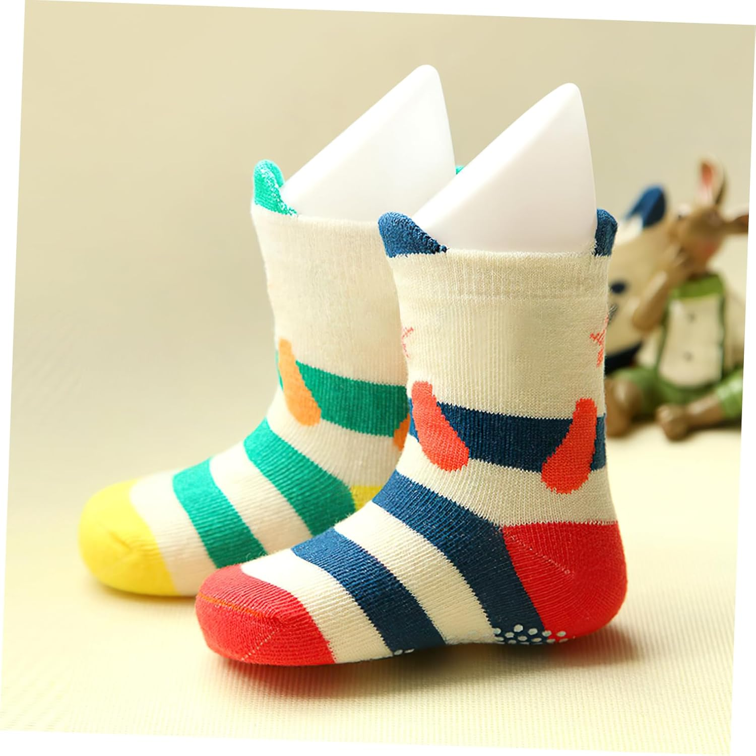 Healifty 4Pcs Baby Shoe Mannequin Foot Model Plastic Toddler Mannequin Feet Reusable for Retail Shop Display White and Skin Tone 11.5Cm 14Cm image number 2