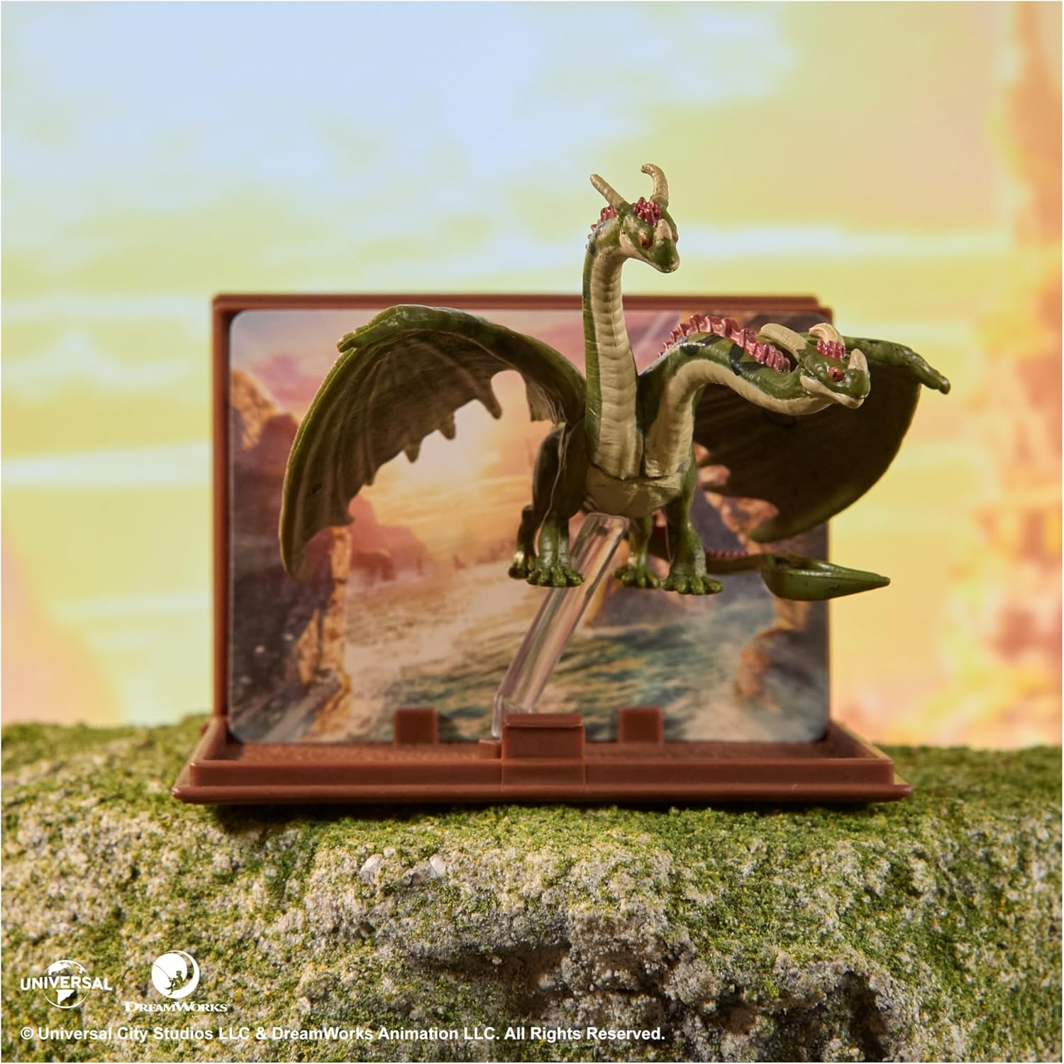 Dreamworks Dragons, How to Train Your Dragon, World of Berk: Book of Dragons, Collectible Dragon & Card with Display Stand for Ages 4 and up (Styles May Vary) image number 1