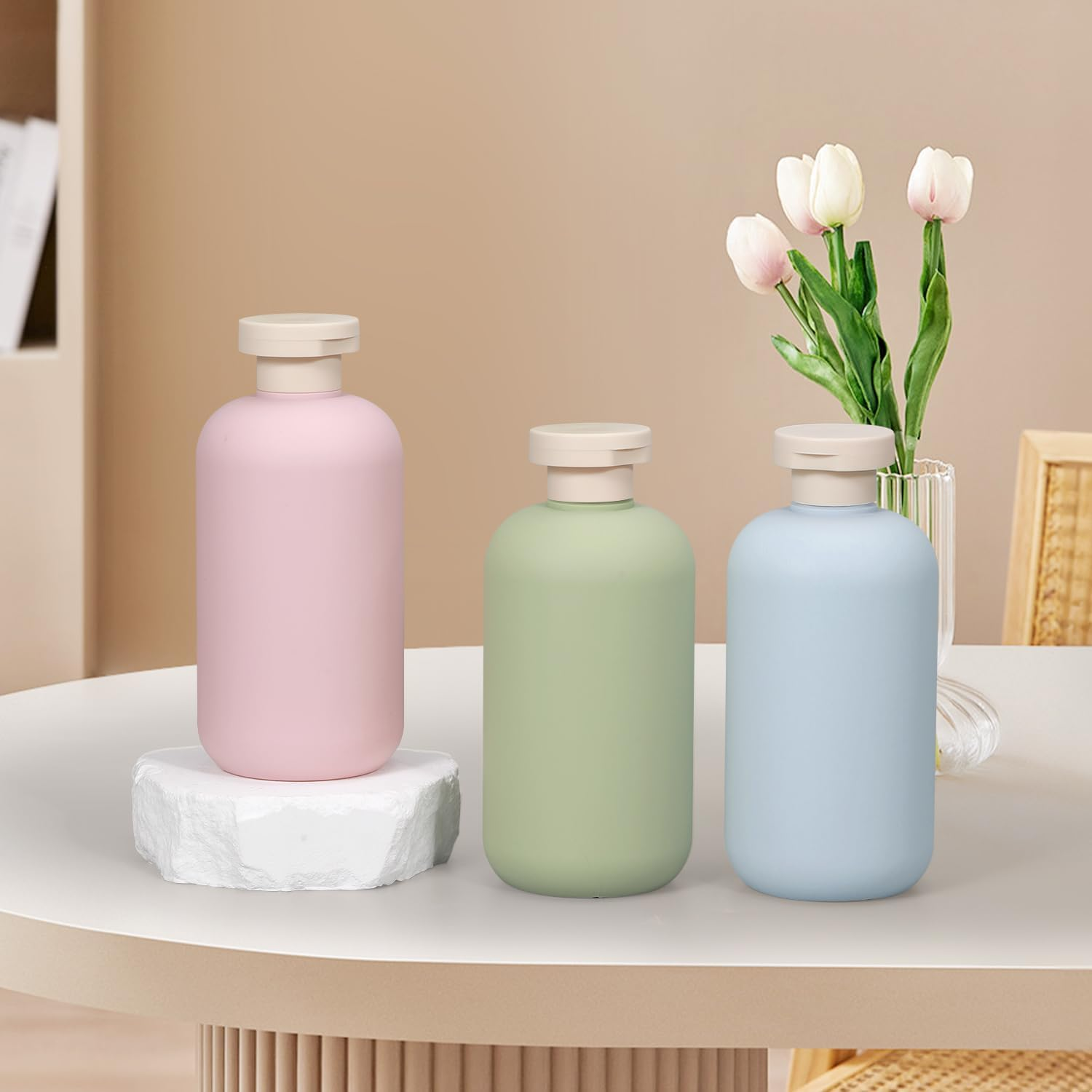 UMETASS Travel Shampoo Bottle, Empty Plastic Squeeze Bottles 10Oz with Flip Cap, Lotion Container for Tavel Size Shampoo and Conditioner image number 4