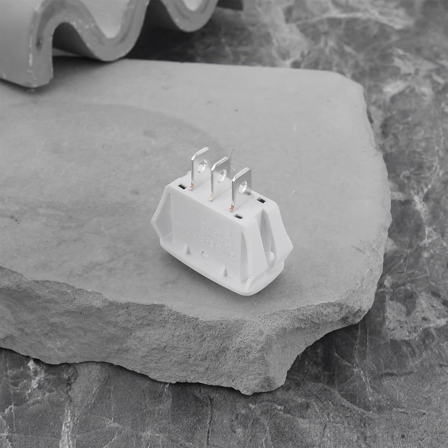 4PCS Range Hood Rocker Switch 2-Pin Light Switch 3-Pin Fan Switch Compatible with Broan