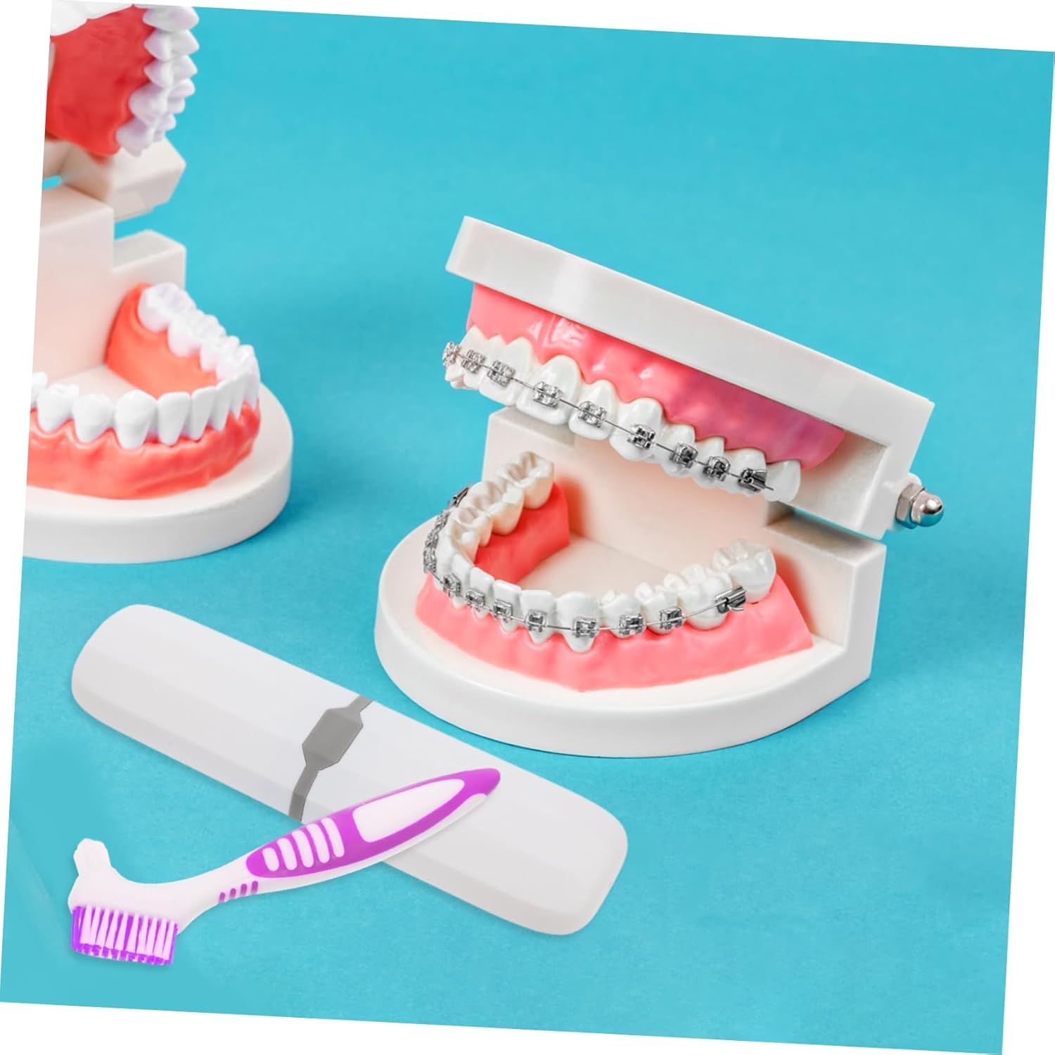 SOESFOUFU Travel Denture Toothbrush Storage Box Portable Toothbrush Travel Case Suction Cup Holder image number 1