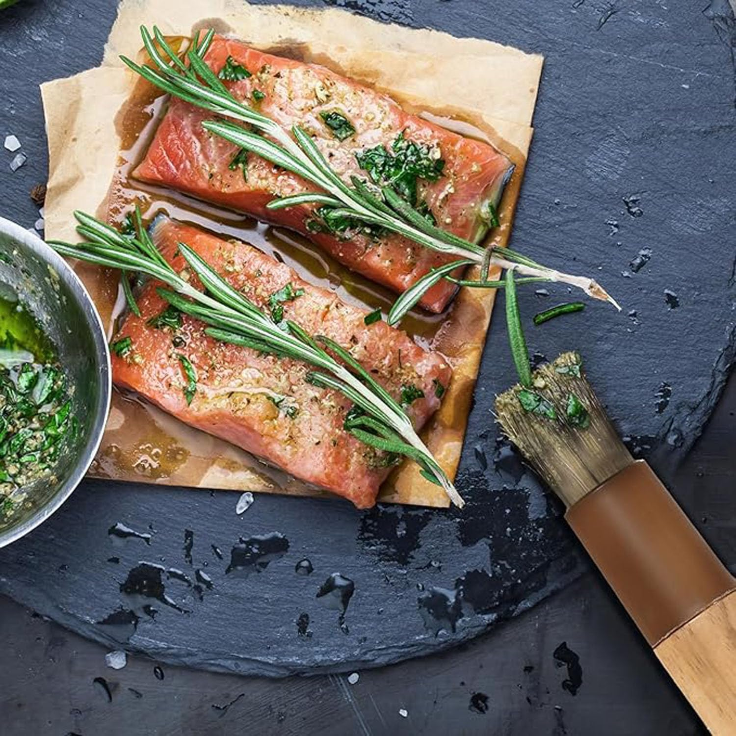 Pack of 2 round Wooden Handled Pastry Brushes, Comfortable Wooden Natural Bristle BBQ Grease Brushes for Cooking/Bbq/Kitchen image number 4