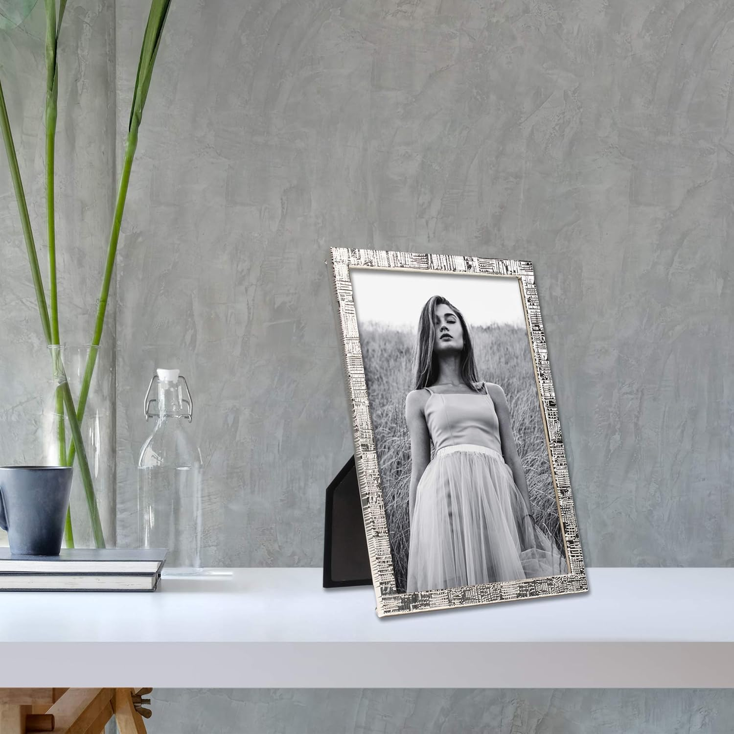 Lawrence Frames 712446 4X6 Silver Metal Linen Pattern Picture Frame image number 6