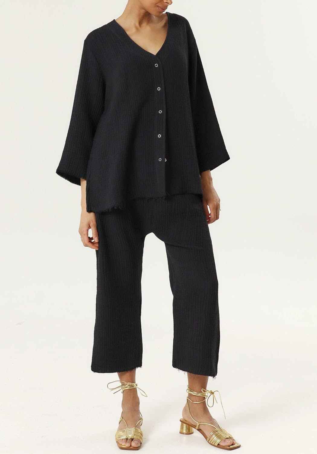 NOTHING FITS but Muslin Gauze Nursing Set, Postpartum Nursing Pajamas Set, Soft Pjs Sleepwear Maternity Loungewear image number 4