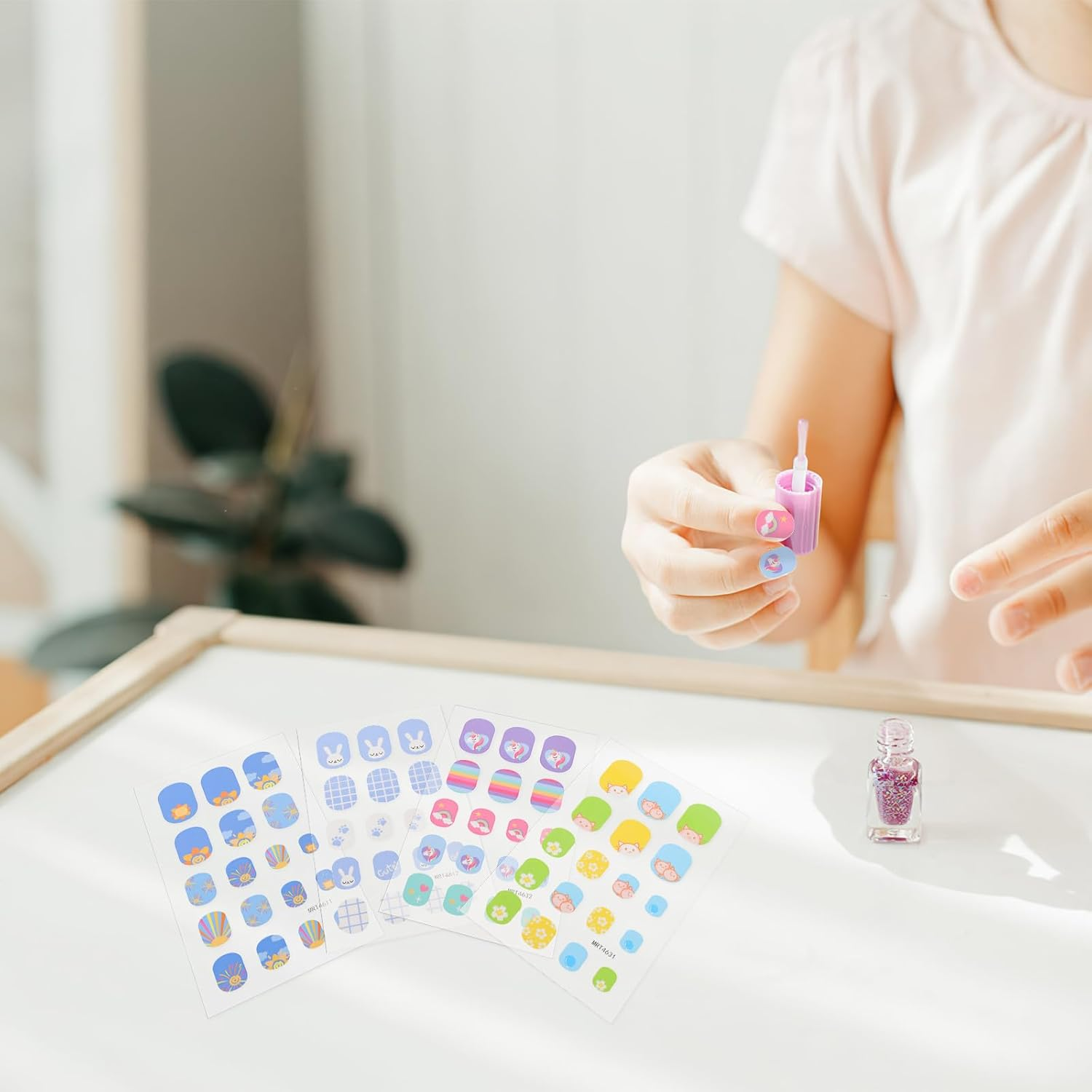 HOOTNEE 8 Sheets Fake Nails Set Cute Cartoon Press on False Nail Tips for Little and Teens Stick on Accessories for Manicure image number 2