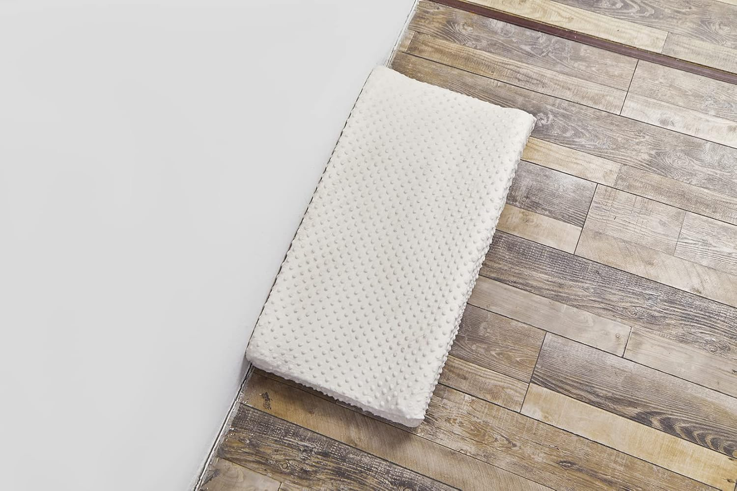 Changing Pad Cover Super Soft Dots Skin-Friendly Breathable Wipeable Changing Table Sheets for Baby Boy and Baby Girl (Pristine) image number 2