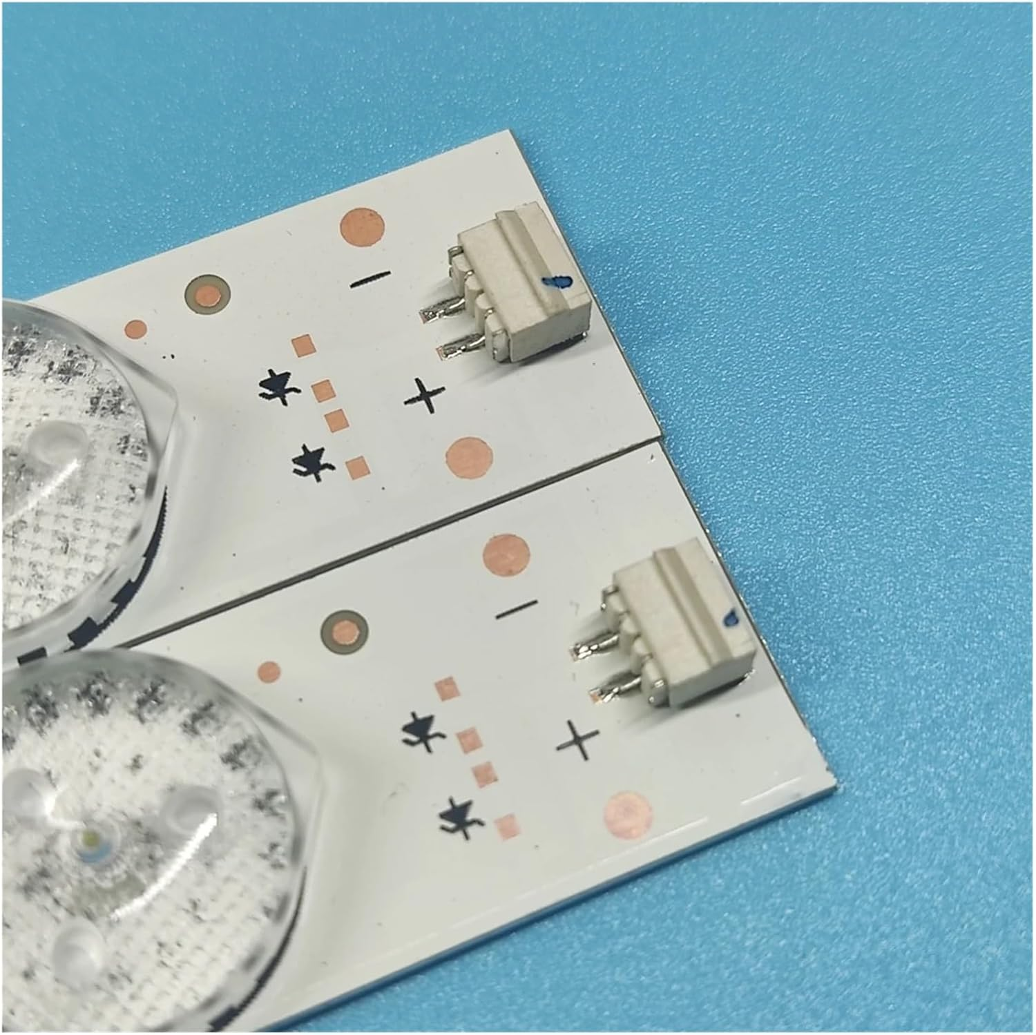 LED Strips for 32 TV C320X15 E6 H G1 RF BS320E30 0701S 17 B0 for Eris-Son 32Let2 for B-BK 32Lem-1019/T2C 32Lem-1029/T2C 32Lex-5027/T2C (Color : 4 Pieces for 2TV)