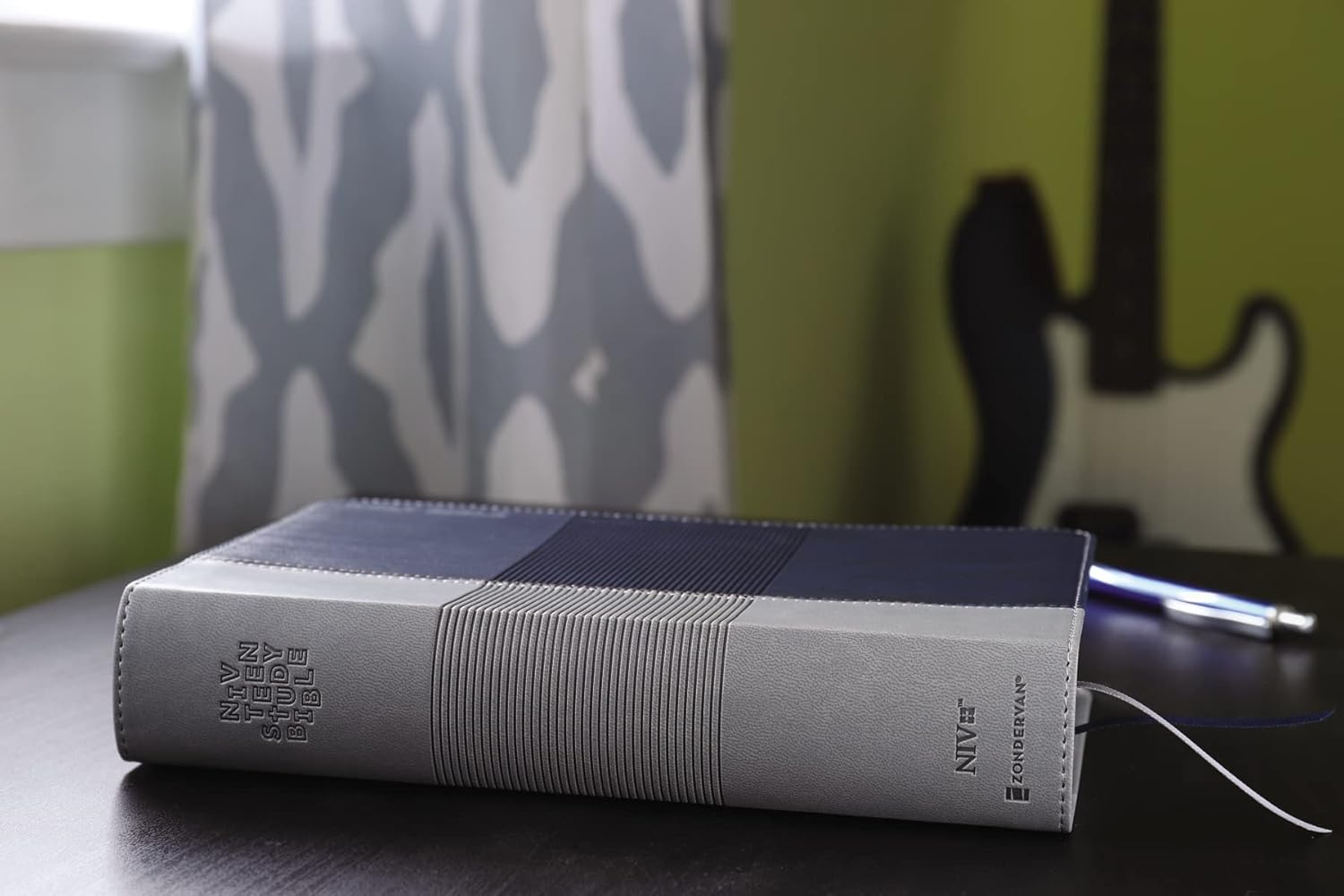 NIV Teen Study Bible Comfort Print [Blue] image number 1