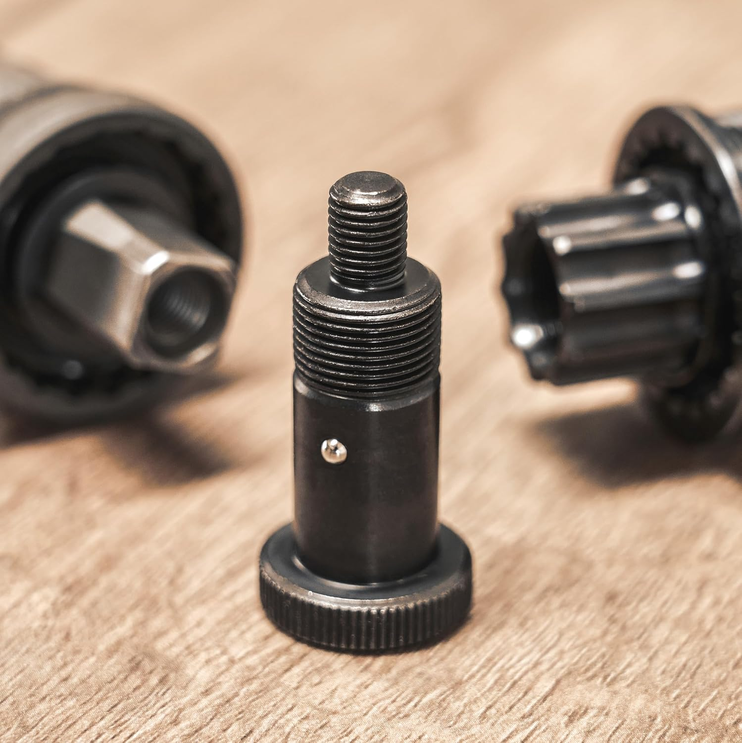 BIKEHAND Bike Bicycle - Internal Tapered, Octalink, ISIS Splined - Compatible with Shimano Bottom Bracket Removal Remover Tool - Long Handle - Guide Pin for Easy Removing & Installing image number 6