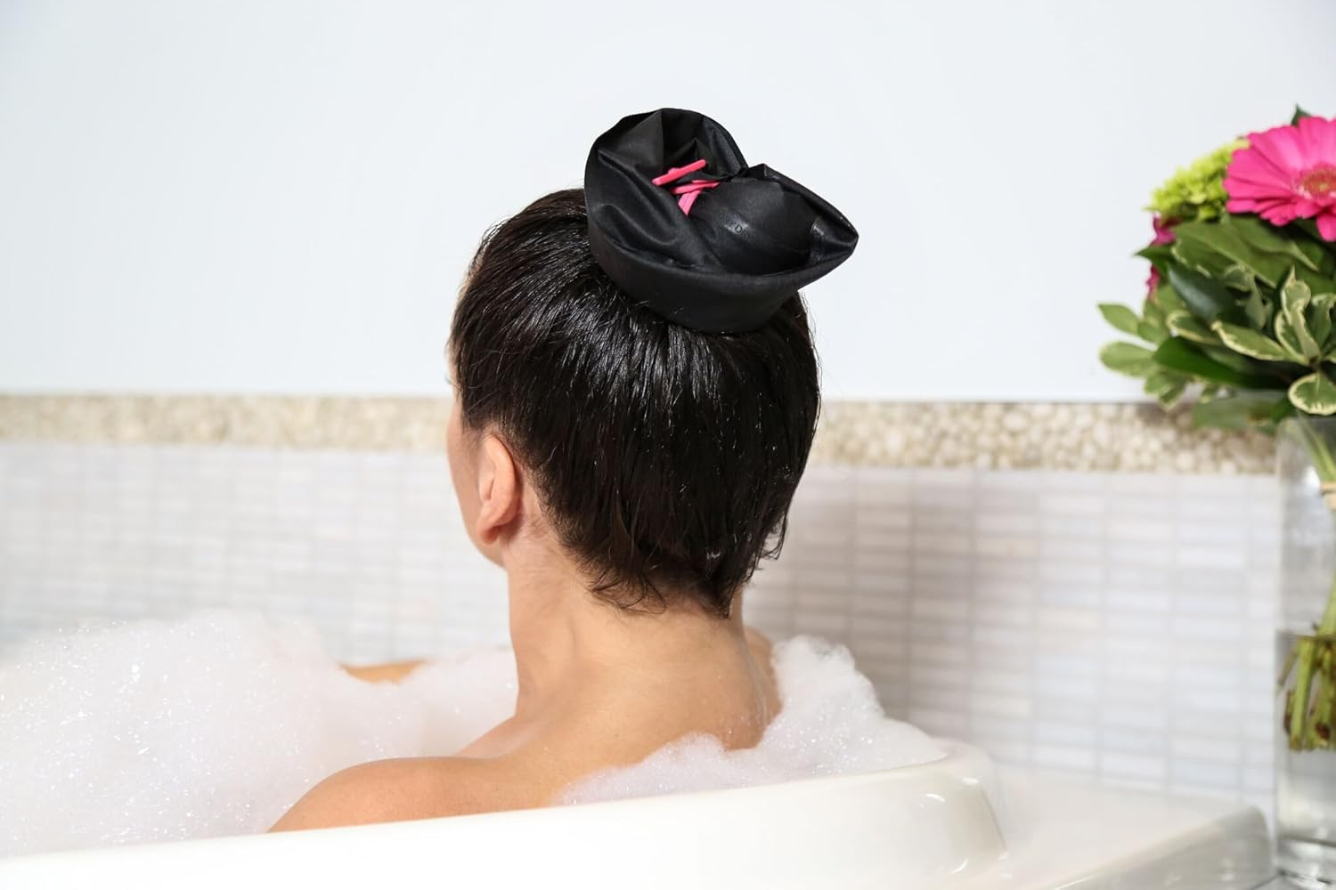 PONYDRY WATERPROOF HAIR SLEEVE in BLACK - Wash Just the Roots of Your Hair While Keeping Your Lengths Dry. Perfect for the Shower, Gym, Pool and Beach image number 4