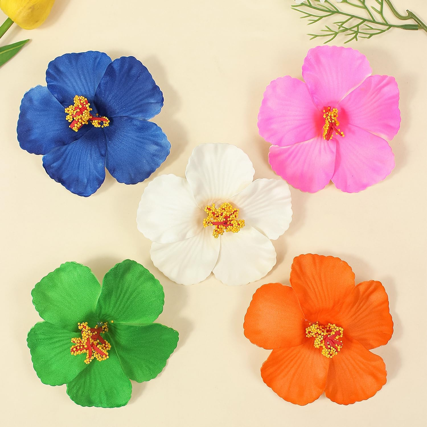 Pack of 5 Flower Hair Pins, Elee and Simple Hair Accessories, Beach Party Hair Accessories, Hairstyle Decorations, Party Clothing Accessories. image number 5
