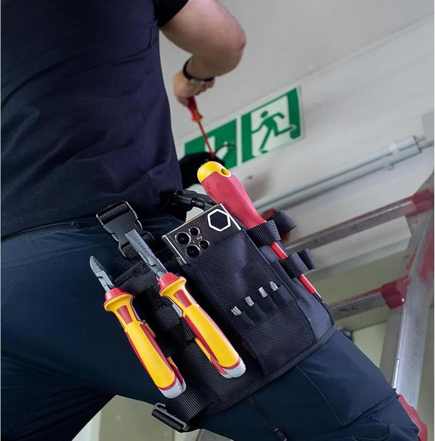 Liyquint 1Pcs Holster Z Tool Pouch,Electrician Tool Pouch,Repair Tool Bag around Your Leg,Repair Tool Bag Holster,Tool Pouch with Belt Clip for Carpenters, Electricians Diyers image number 5