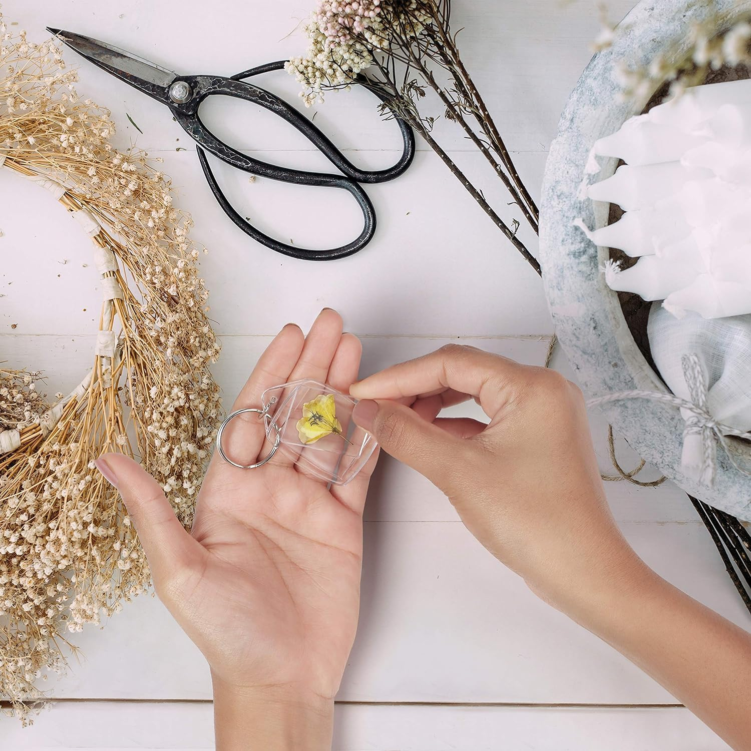 Party Monkeys Blank Photo Insert Keychains (100 Pack) - Each Keyring Is 5.4 X 3.4Cm - Translucent Clear Acrylic Key Rings for Double-Sided Photos Small Picture Frames for Family Friends Gifts & Craft image number 1