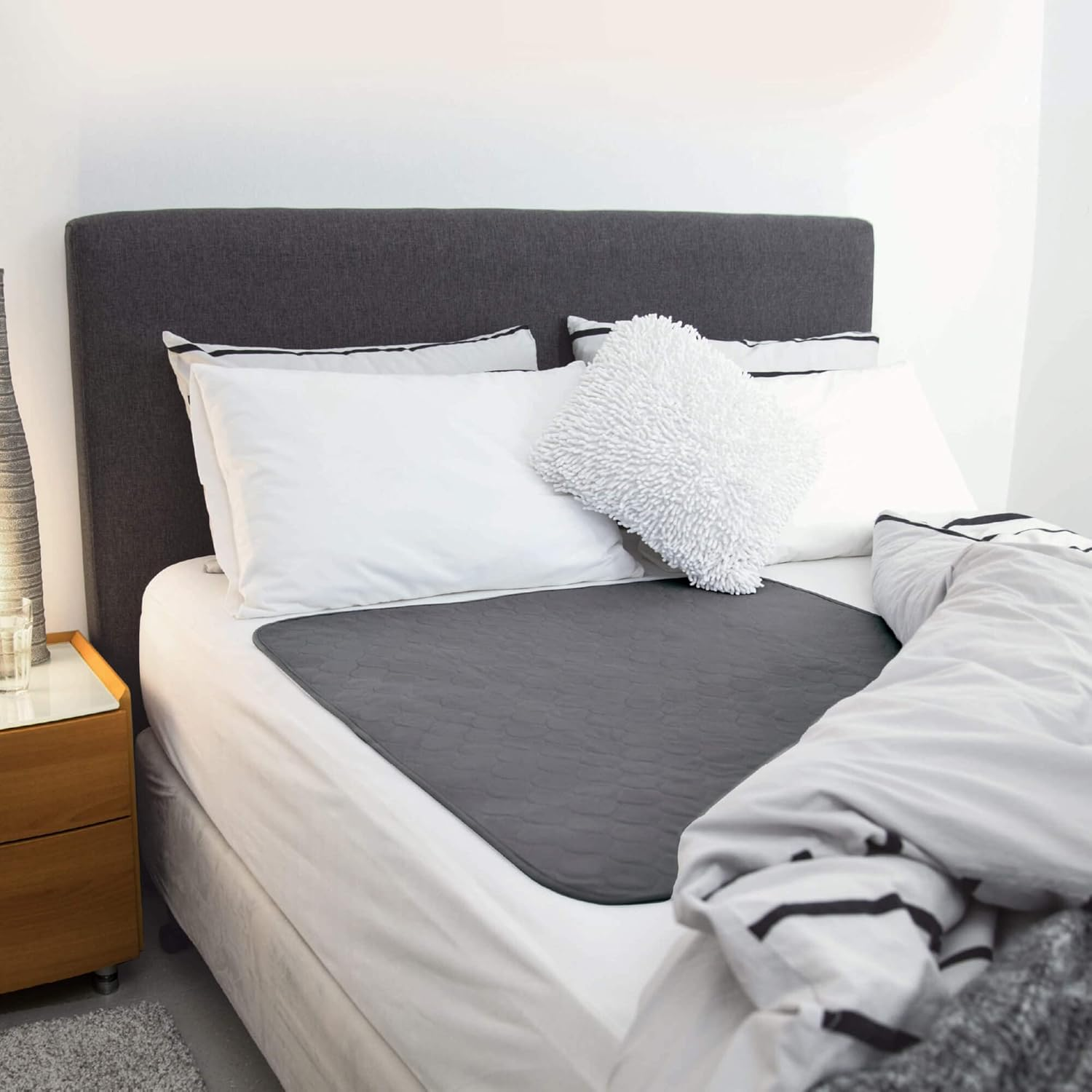 Conni Reusable Bed Pad, Absorbent, Waterproof and Washable Protector Pad for Incontinence, Bed Wetting and Perspiration, Charcoal, 95 X 85 Cm - Organic Print image number 6