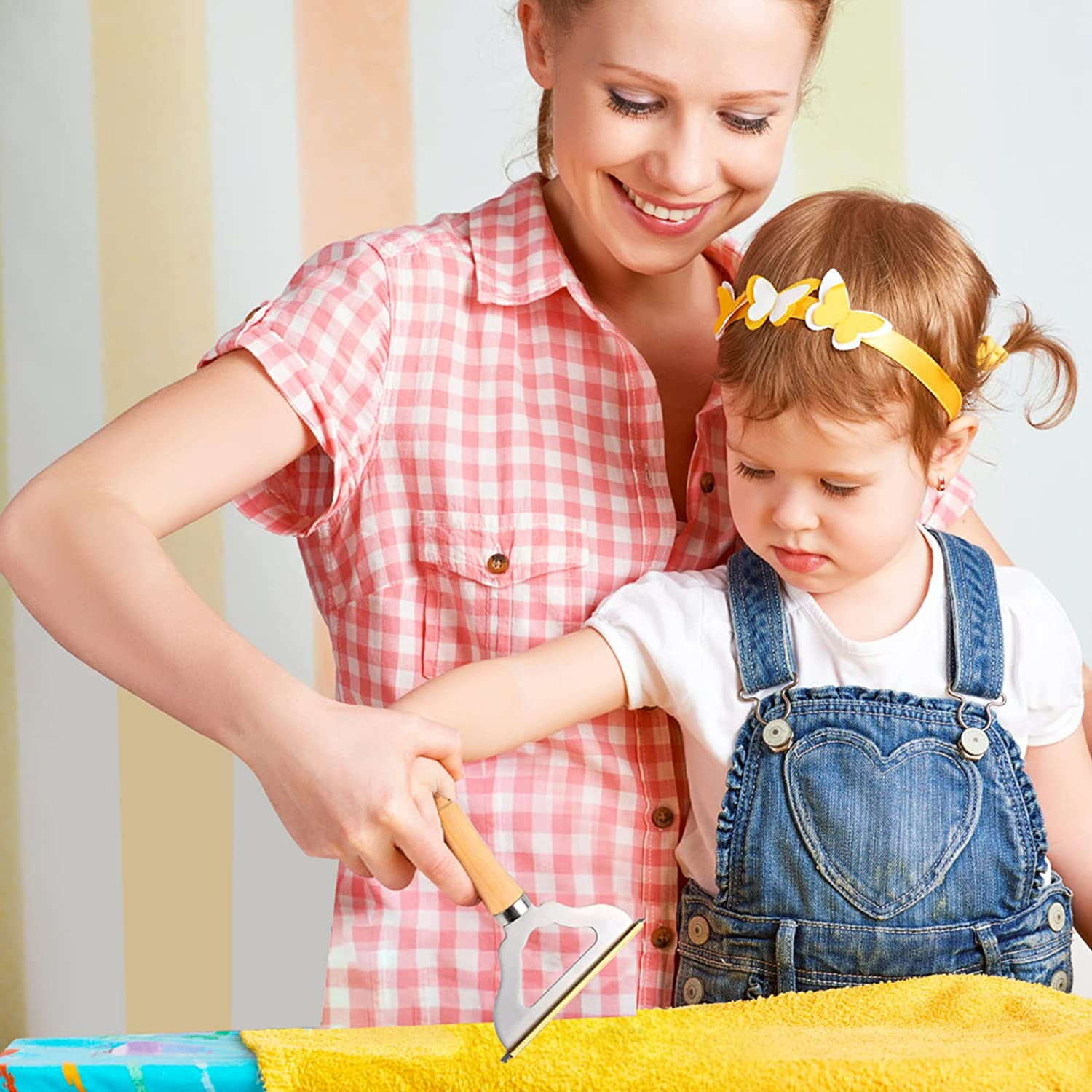 2Pcs Manual Portable Fabric Shaver, 1 Metal Carpet Lint Scraper for Furniture Pet Hair Removal (1Buck Thick Rack Can Be Used for Years), 1 Reusable Fuzz Lint Remover Brush for Clothes Couch(No Snag) image number 5