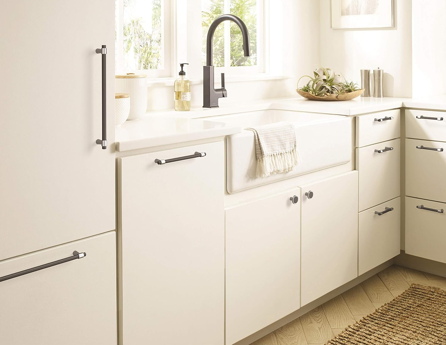 Amerock | Cabinet Pull | Polished Chrome/Matte Black | 3-3/4 Inch (96 Mm) Center-To-Center | Mergence | 1 Pack | Drawer Pull | Cabinet Handle | Cabinet Hardware image number 5