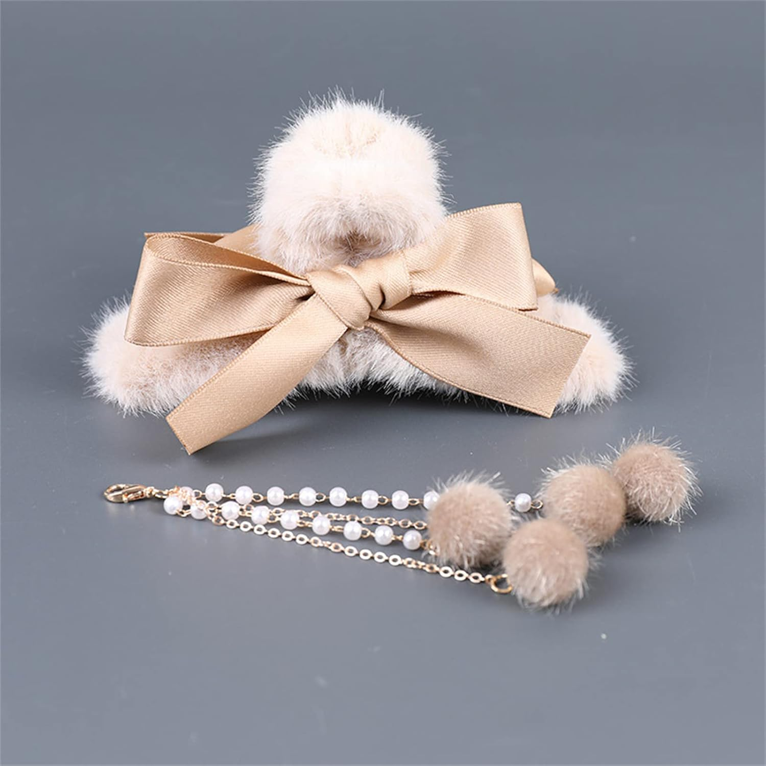 Woman Hair Clips for Winter Use, Girls Women Hair Accessories, Plush Hair Claw Clips,Bowknot