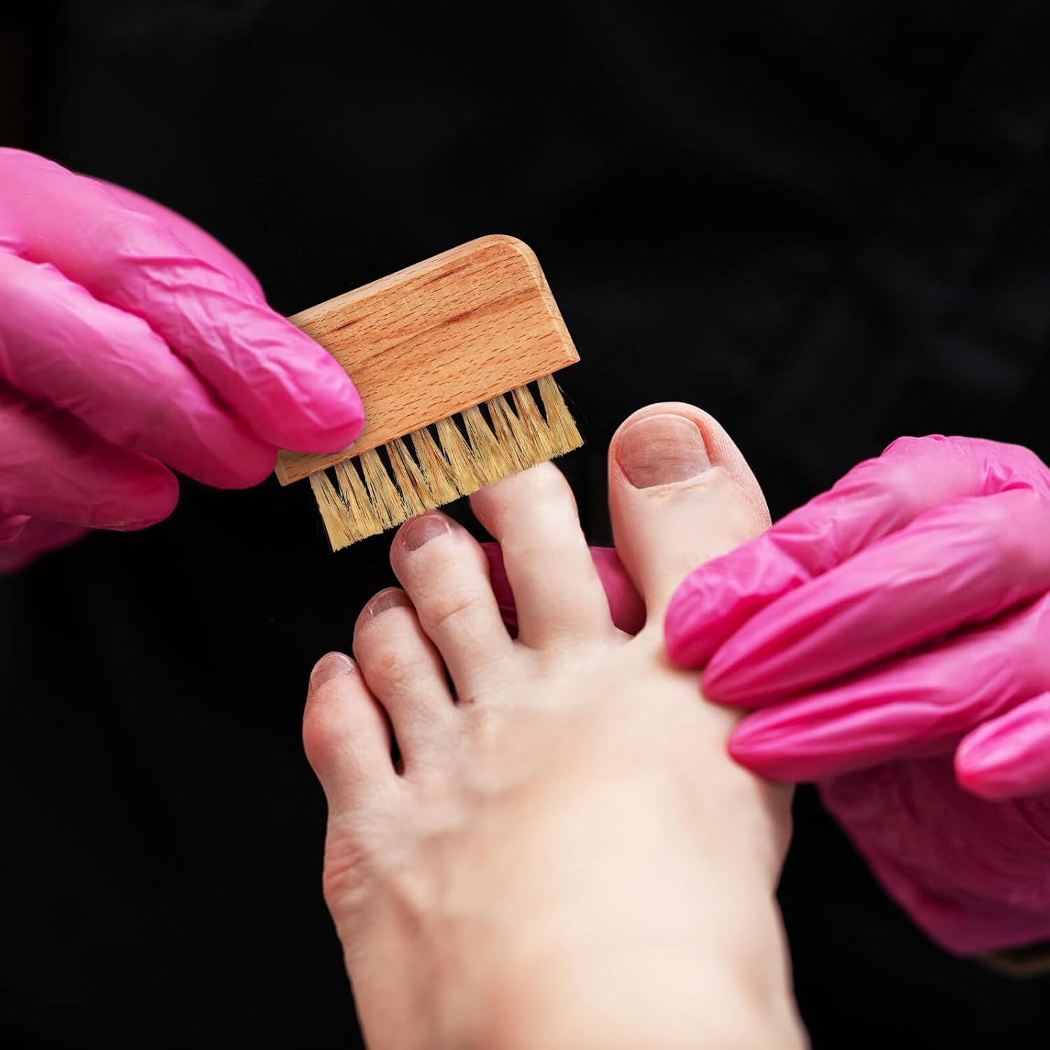 ARTSEWPLY Wooden Nail Brush with Dense Stiff Boar Bristles for Deep Fingernail and Toenail Cleaning Skin-Friendly Pedicure Scrub Tool for DIY Manicurists and Nail Care Specialists